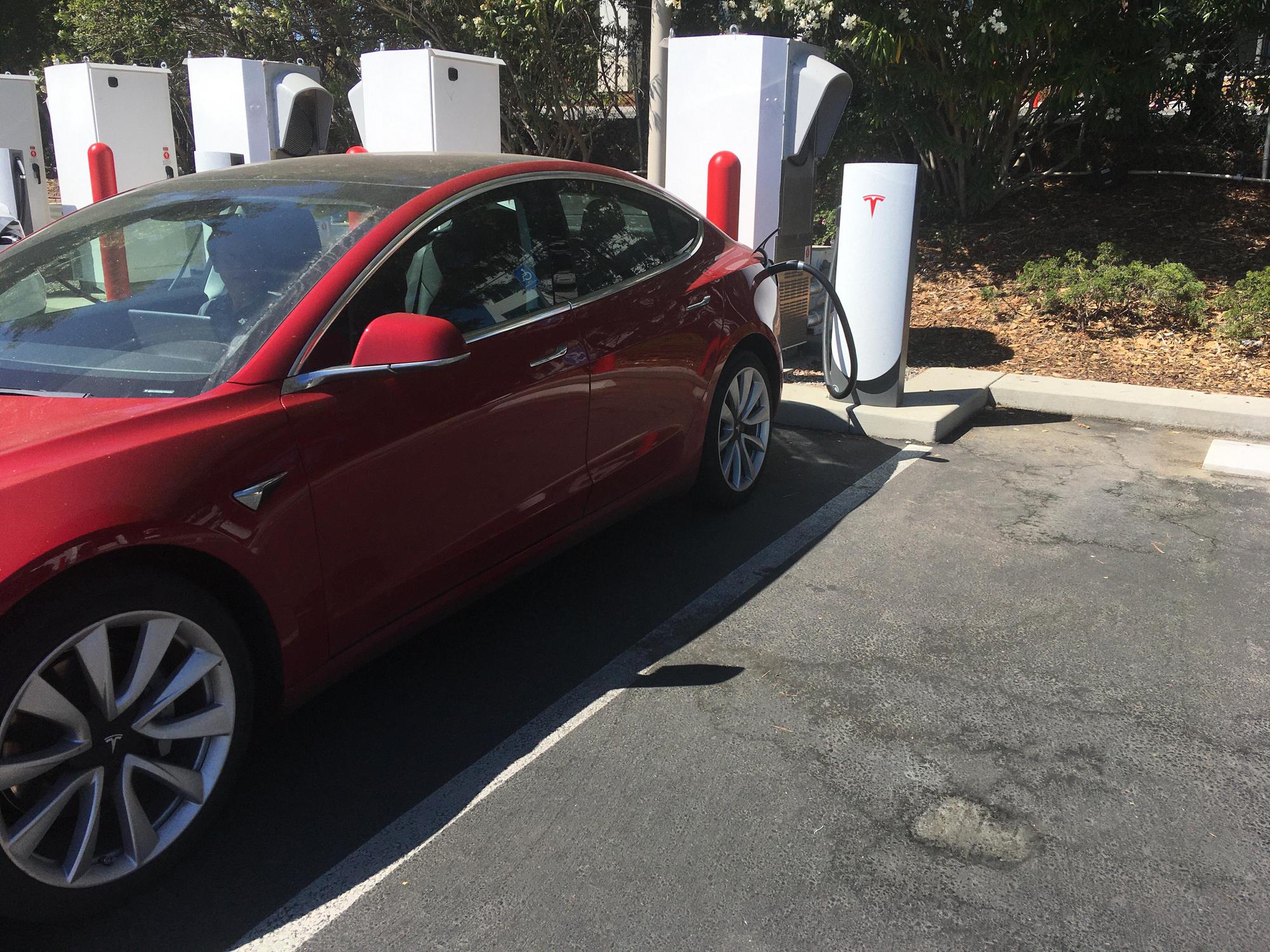 Sharon Heights Shopping Center Menlo Park, CA EV Station