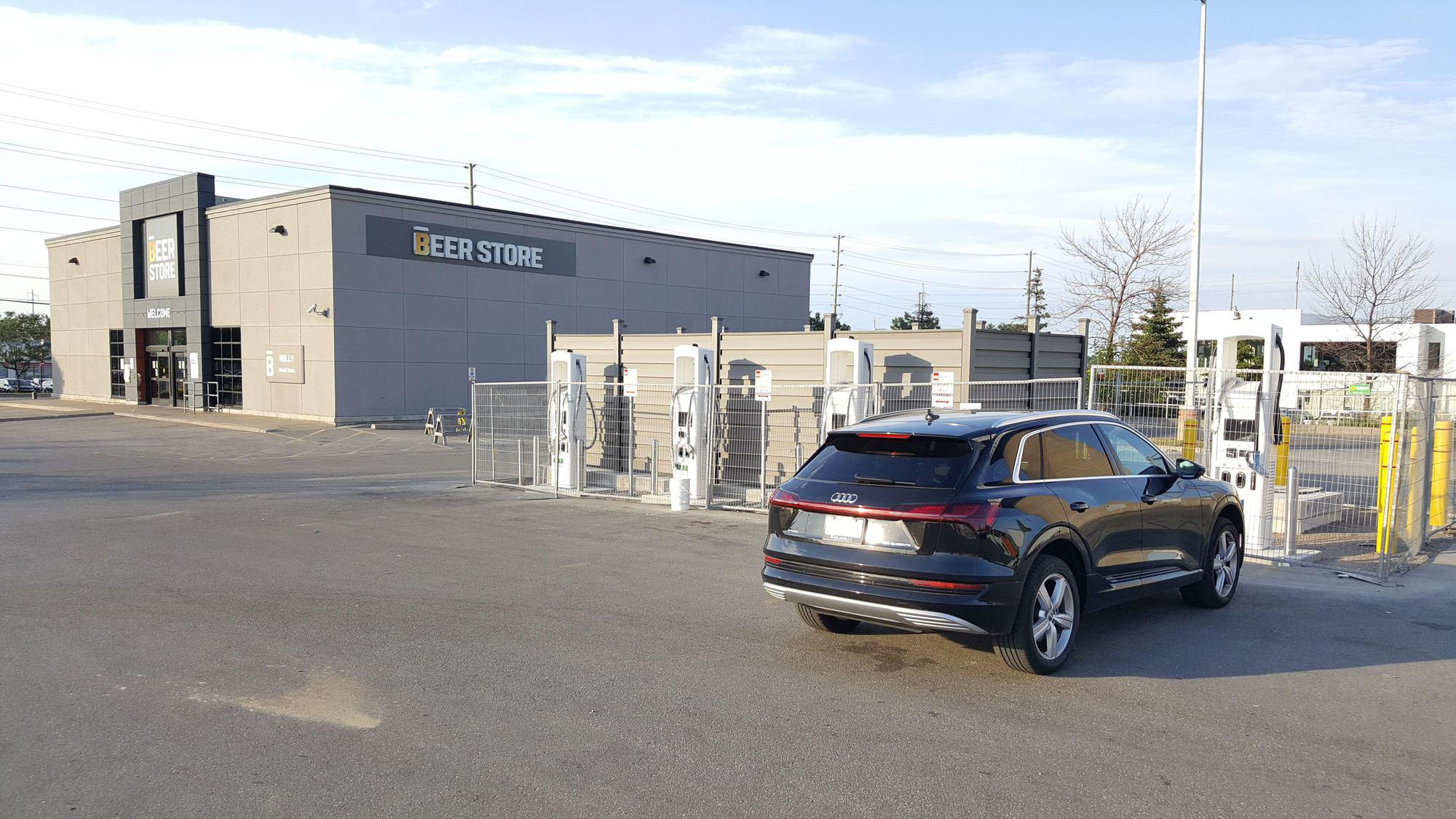 Canadian Tire Barrie South Barrie, ON EV Station