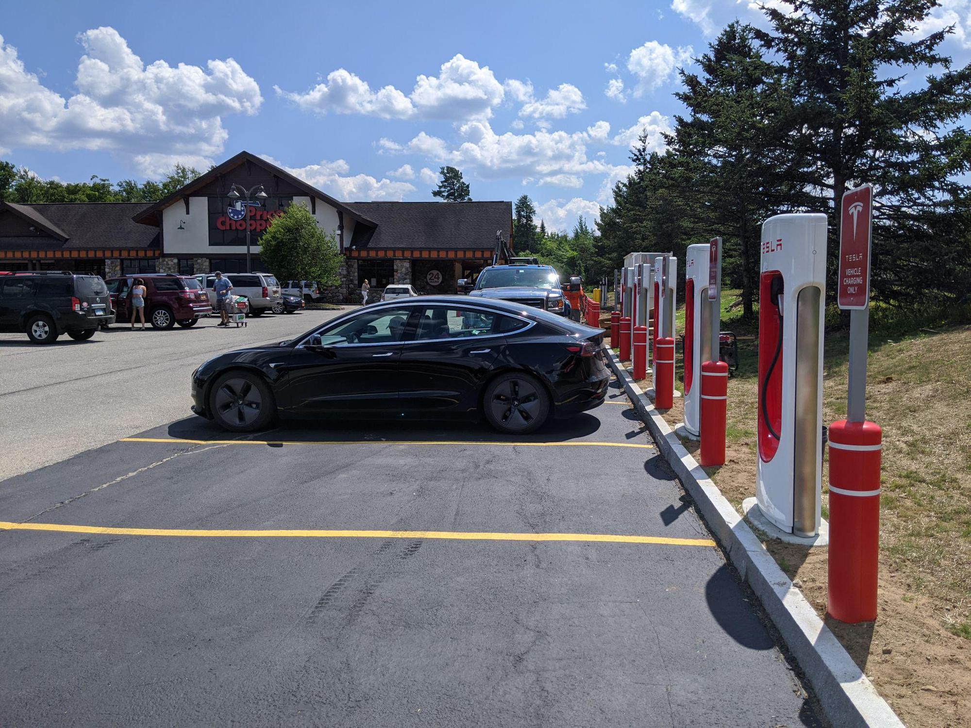 Price Chopper (1) Lake Placid, NY EV Station