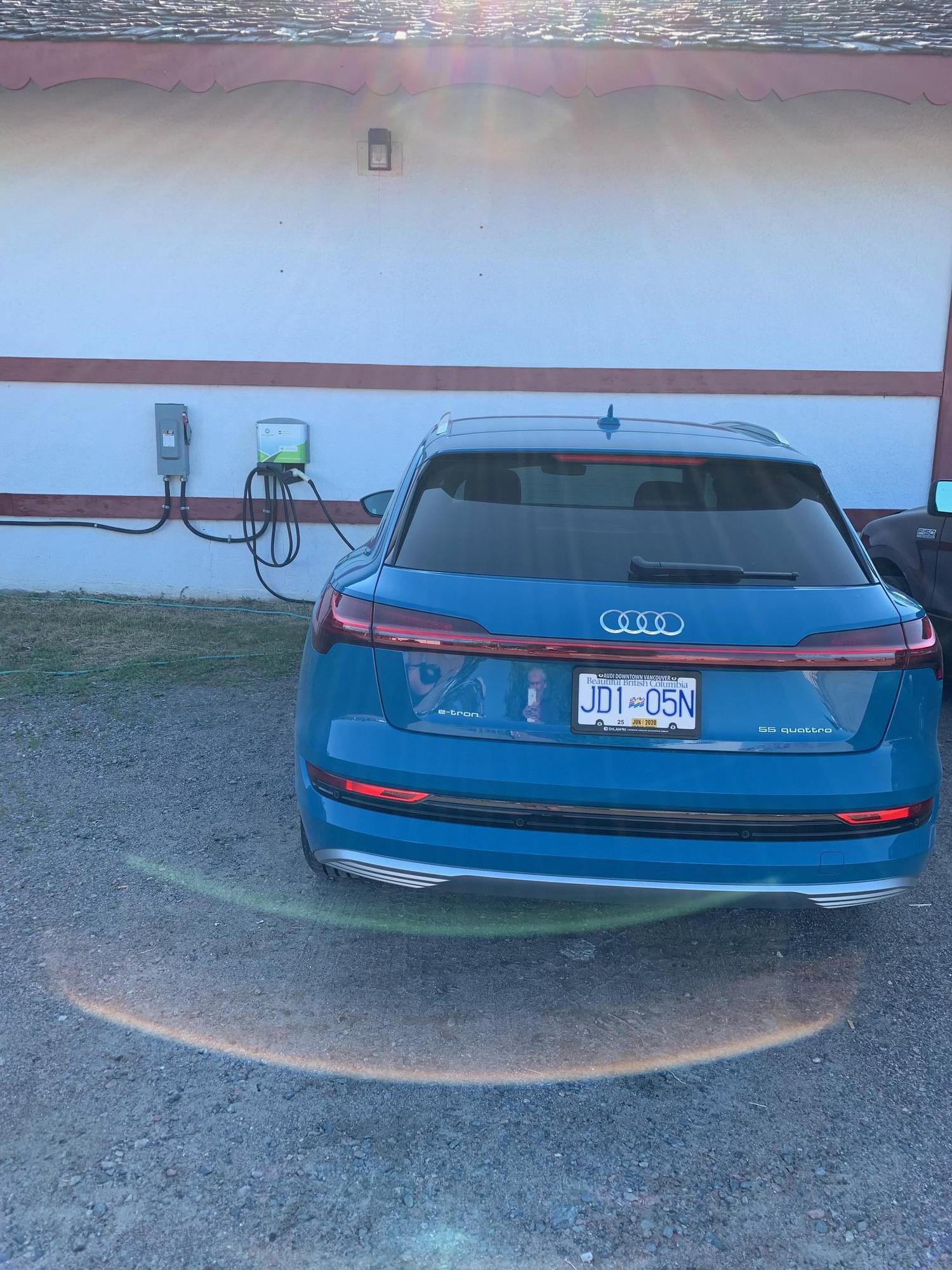 Red Dog Inn Terrace Bay, ON EV Station