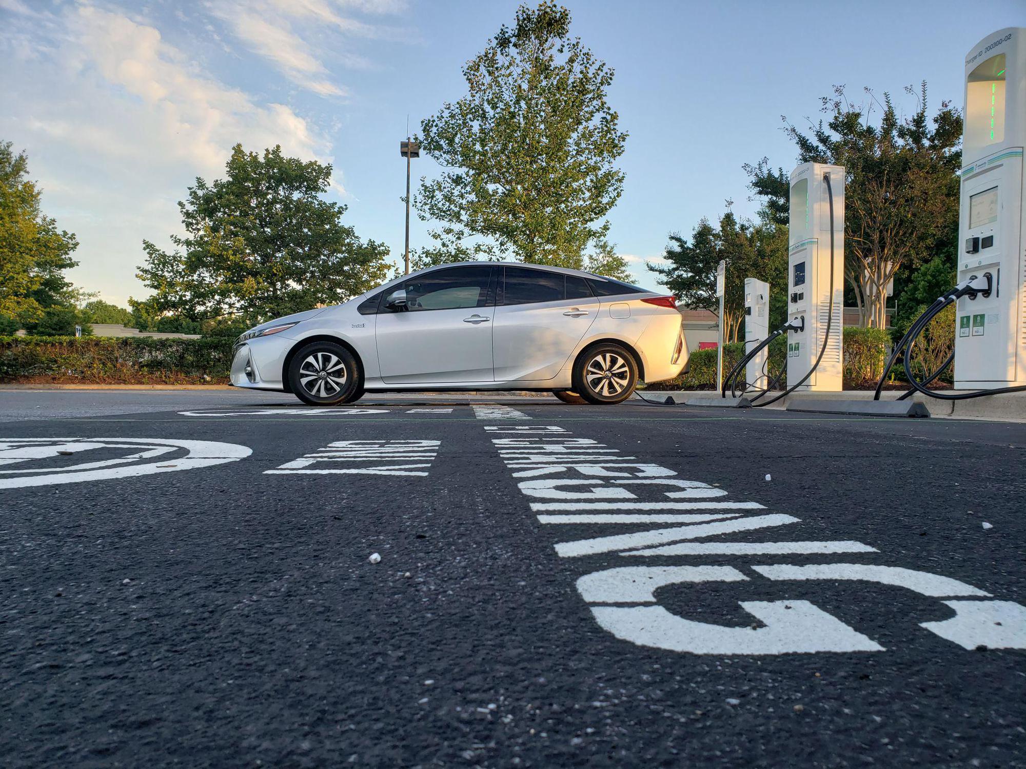 Bowie Town Center Bank of America Bowie, MD EV Station