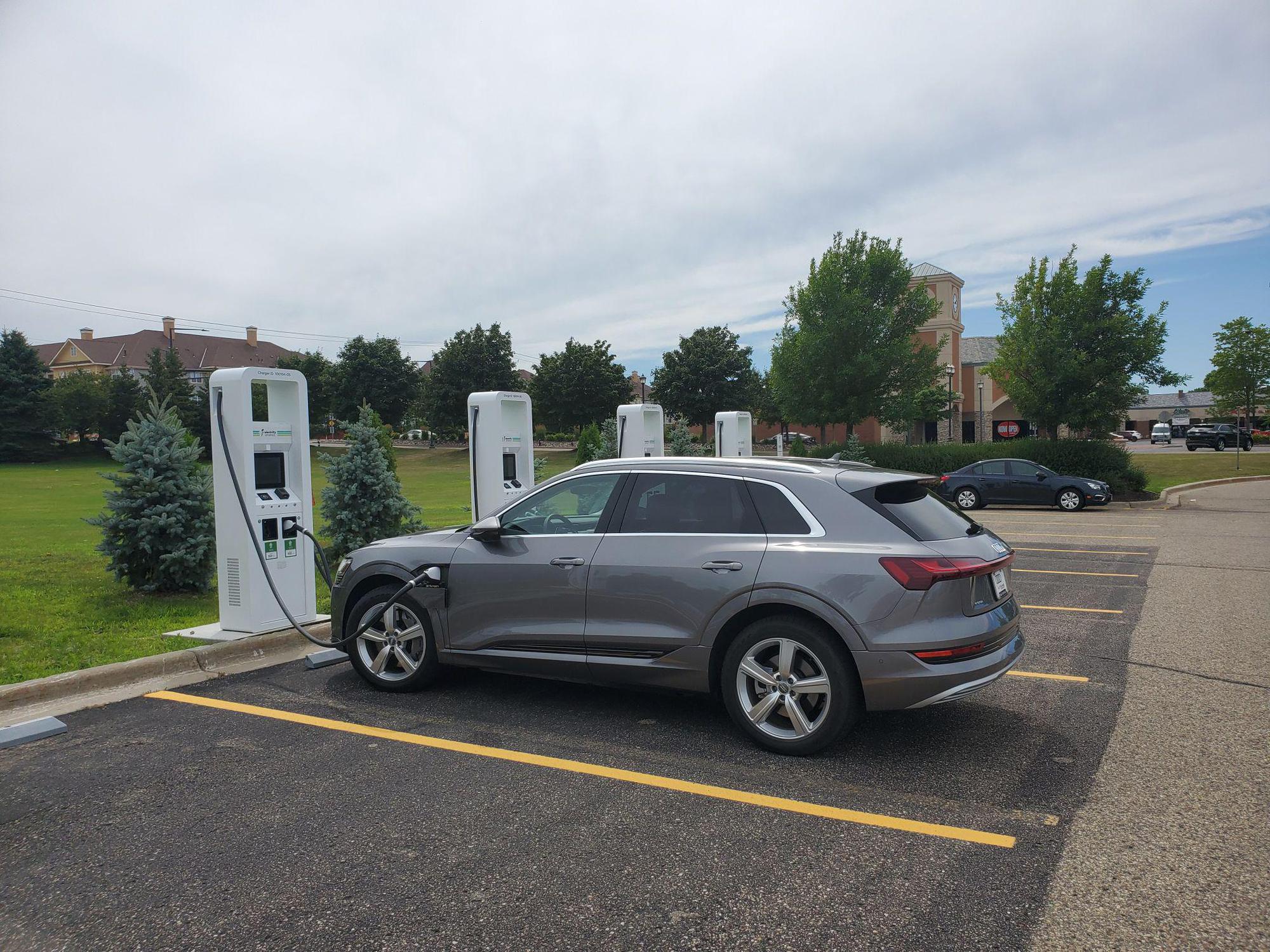 Walmart Supercenter Woodbury, MN EV Station