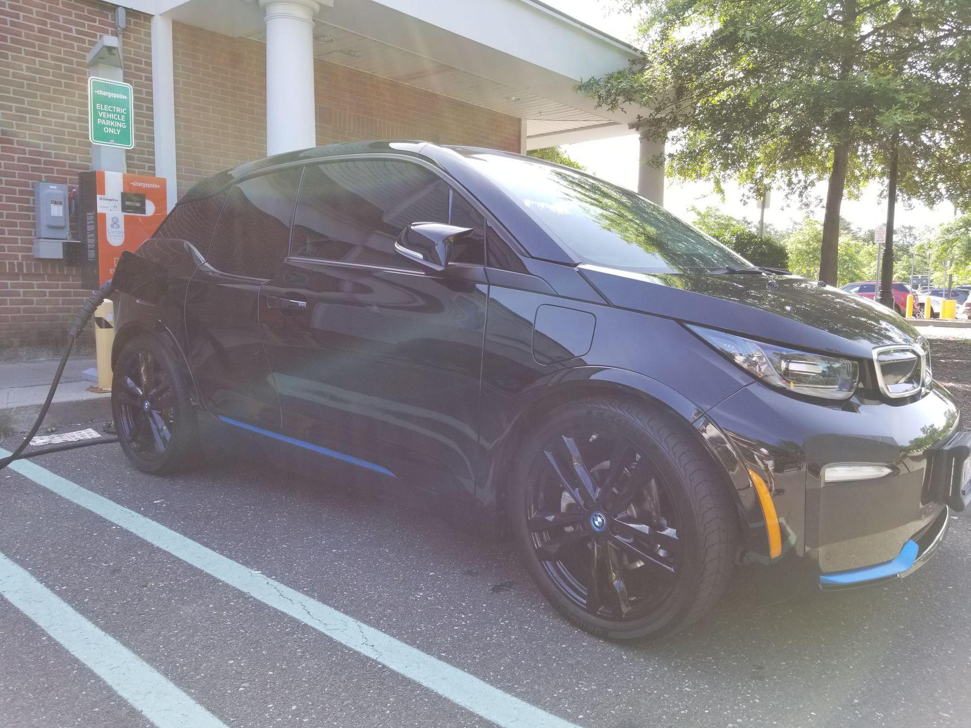 Food Center Stop & Shop Hampton Bays, NY EV Station