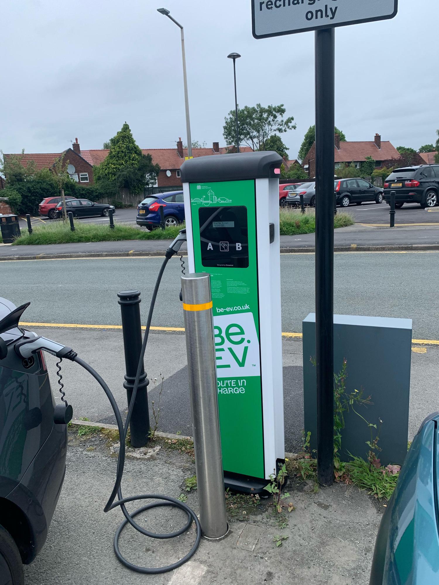 Meadway Bramhall, England EV Station