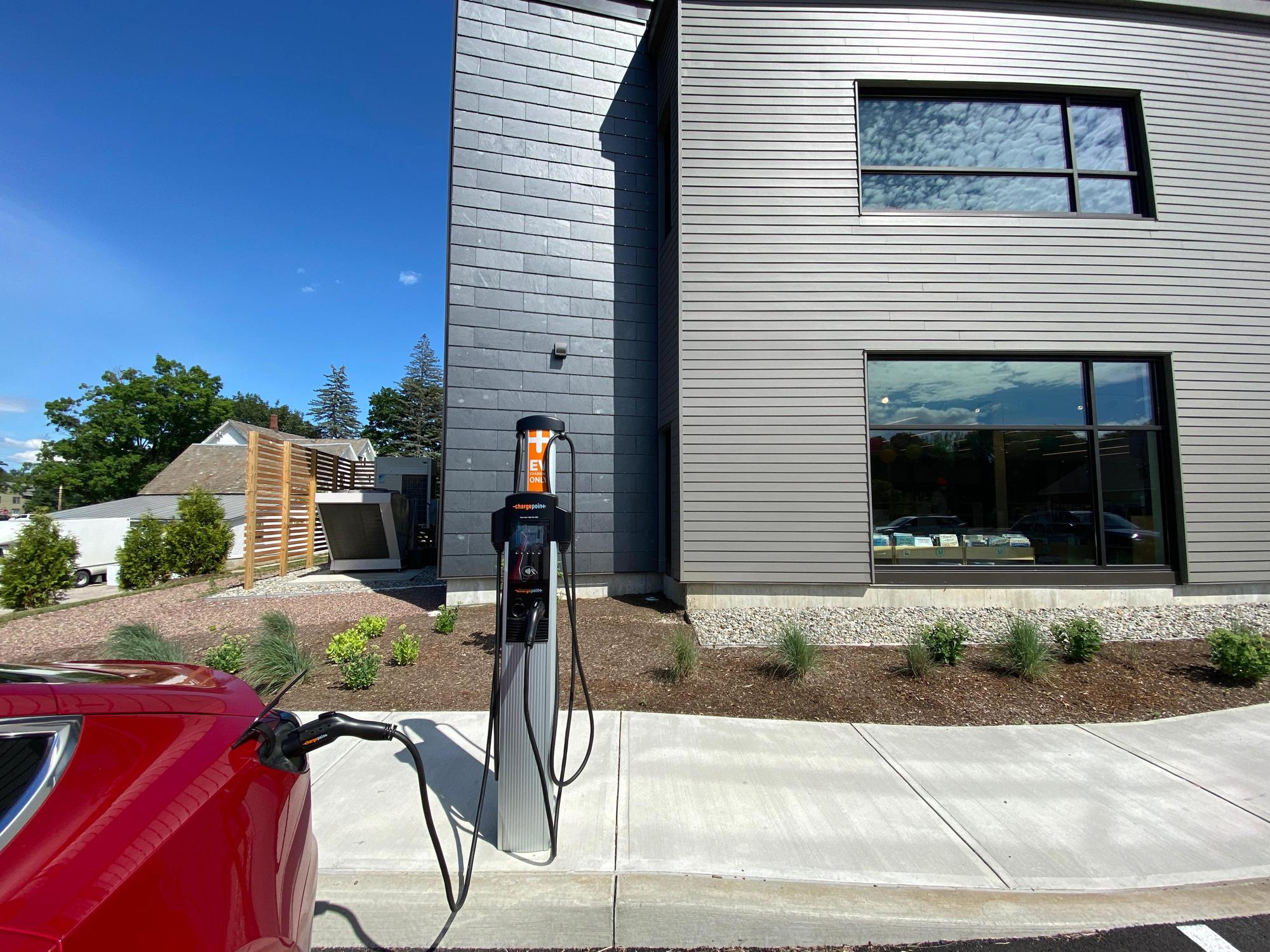 Pierson Library Shelburne, VT EV Station