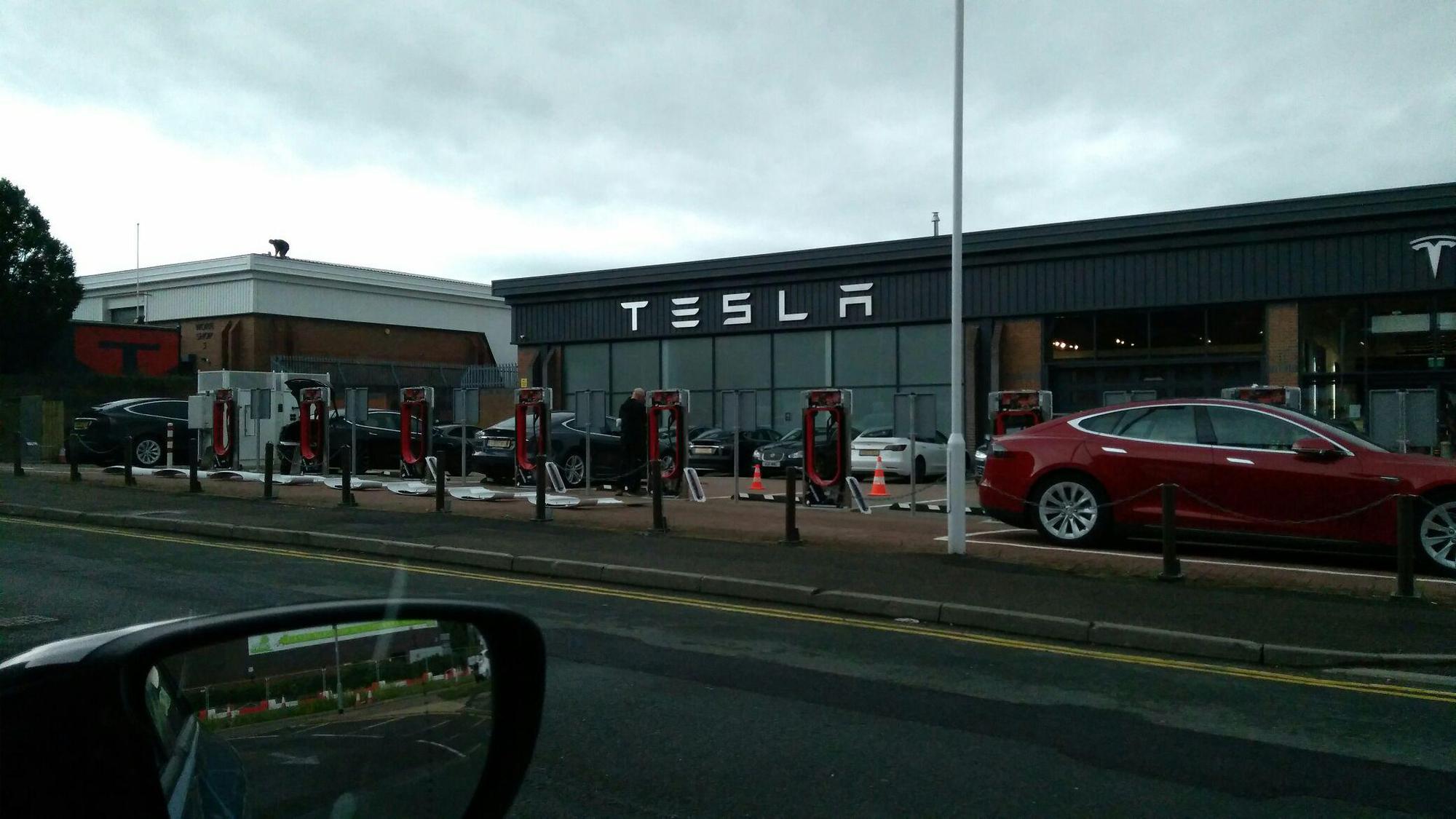 Tesla Leeds Leeds, England EV Station