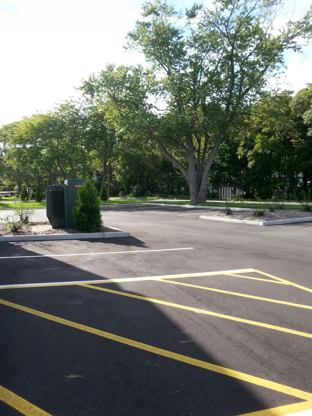 Autronic Plastics Central Islip, NY EV Station