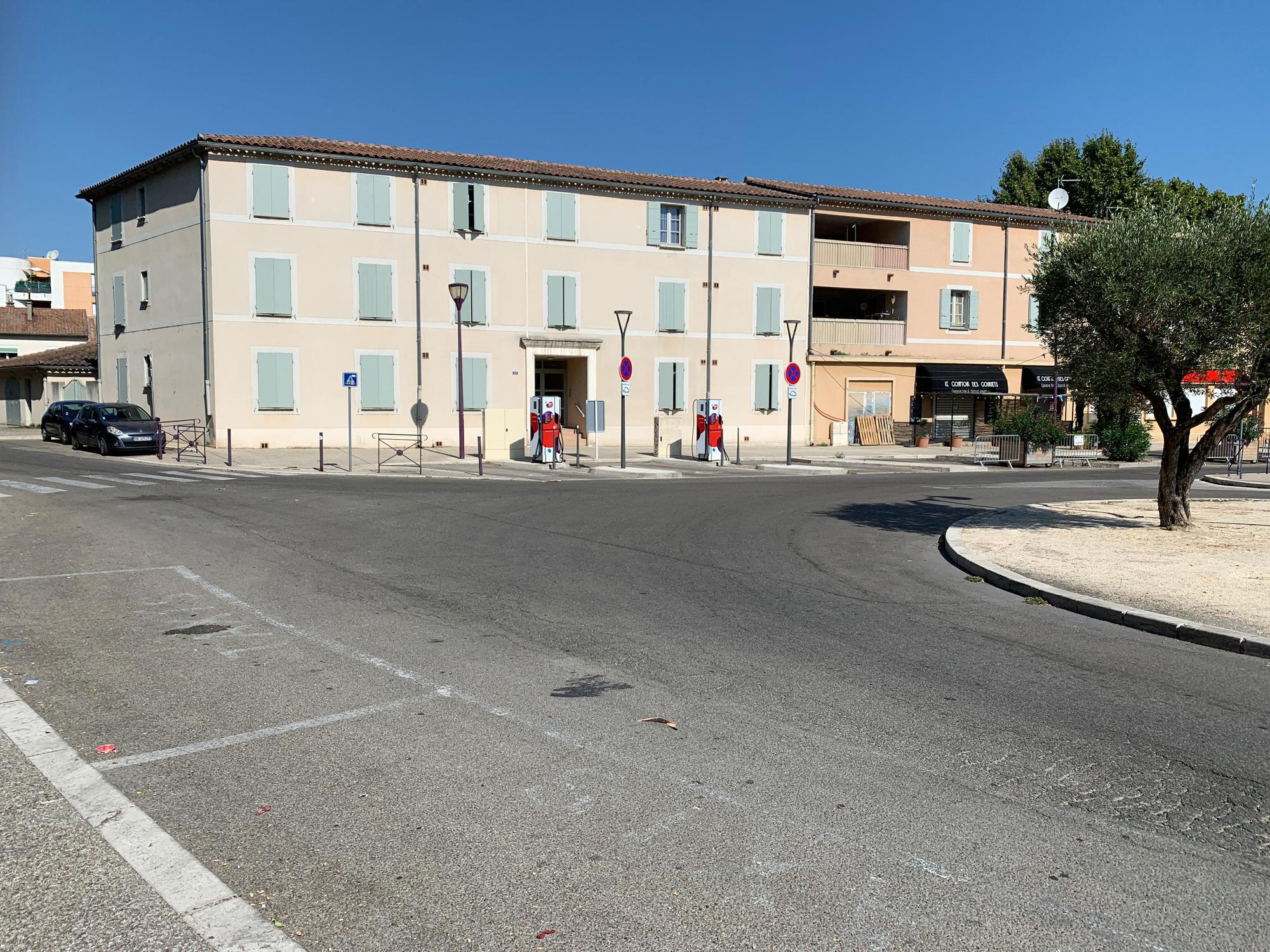 SNCF Gare de Tarascon Car Park Tarascon, ProvenceAlpesCôte d'Azur EV Station
