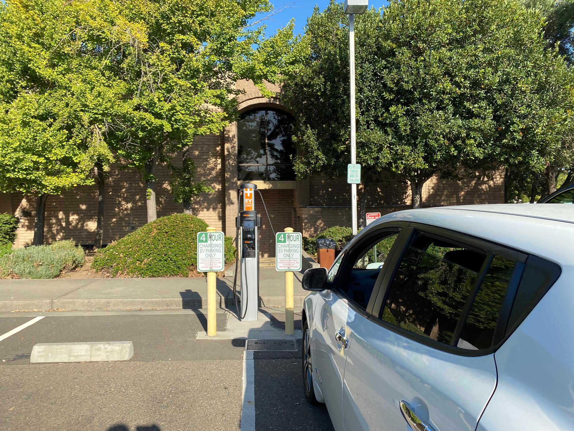Sacramento Public Safety Center Sacramento, CA EV Station