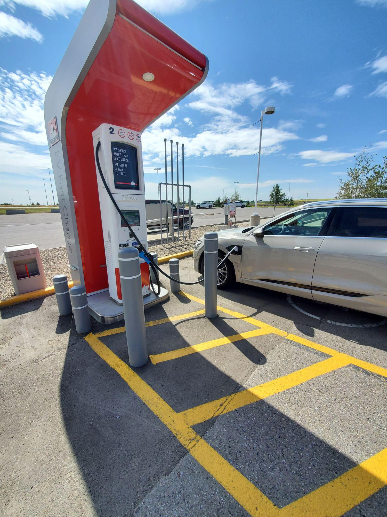 PetroCanada Aldersyde Aldersyde, AB EV Station