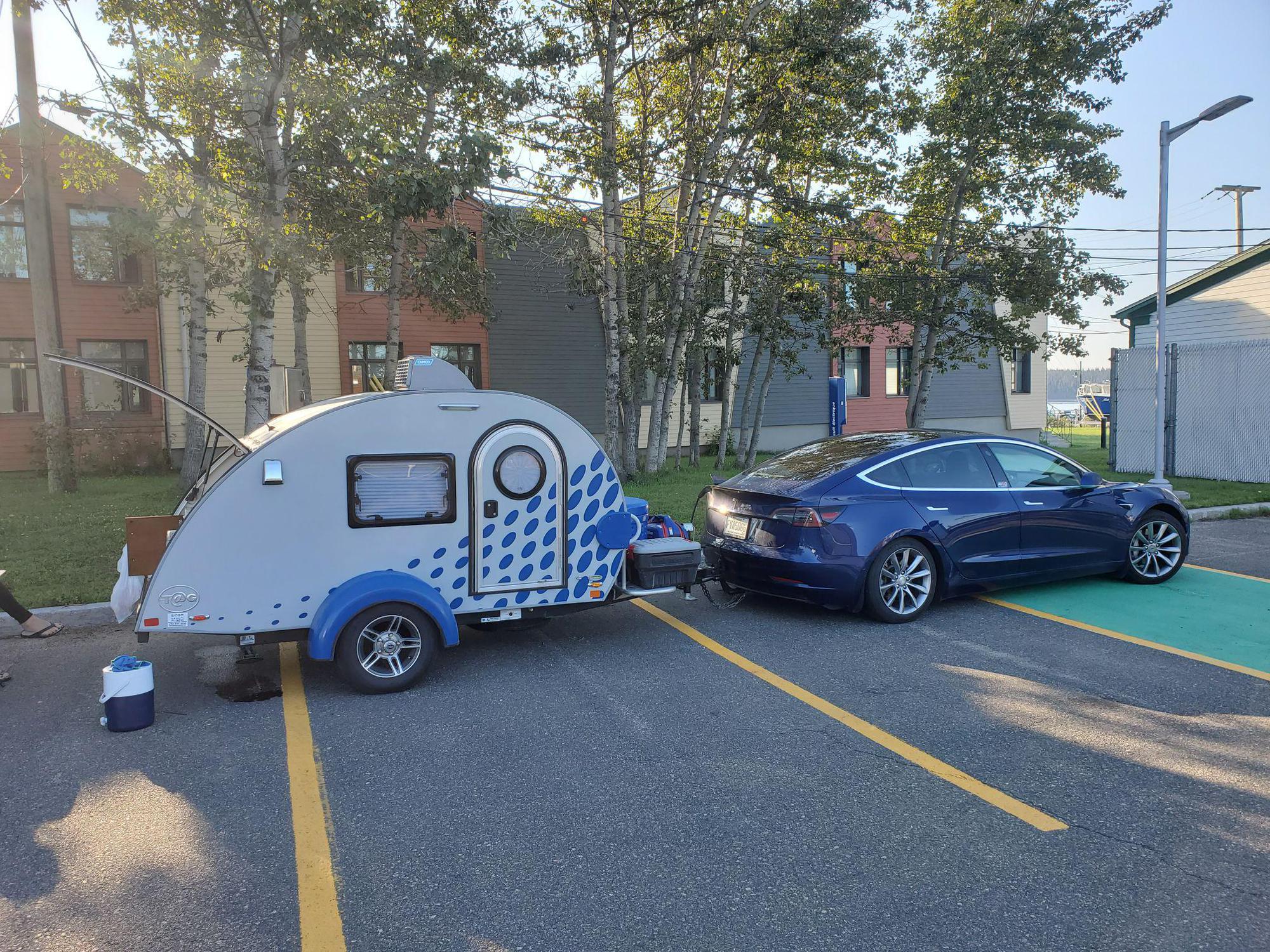 Maison de la Culture RolandJomphe HavreSaintPierre, QC EV Station