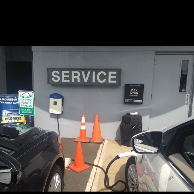 Lawrenceville Ford Lincoln Mercury Lawrence Township, NJ EV Station