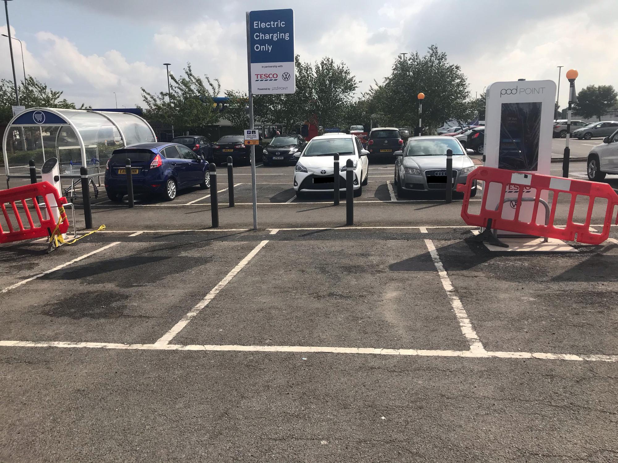 Tesco Extra Scunthorpe Gallagher Park, Doncaster Rd, Scunthorpe, DN15