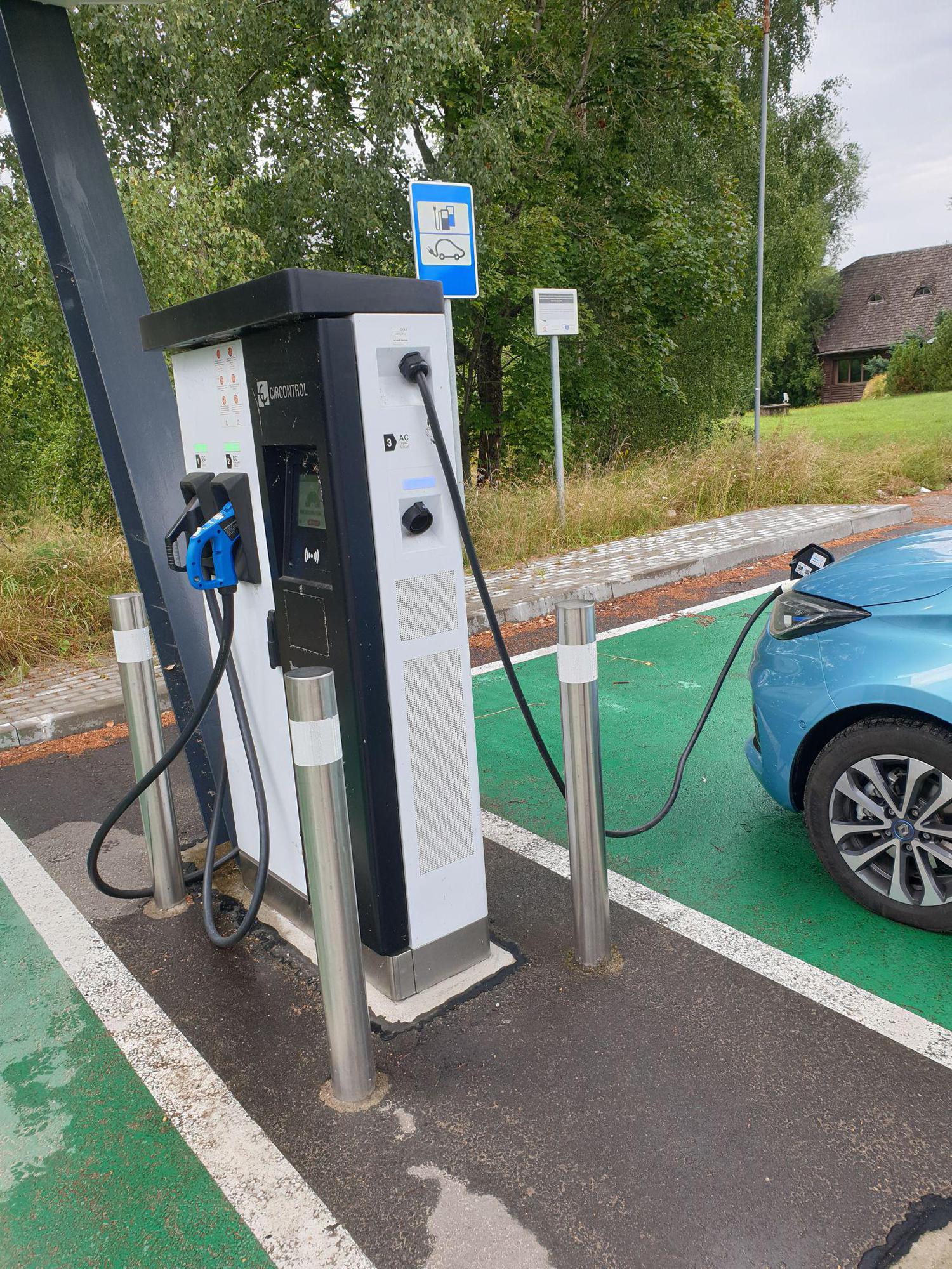 A12/E77 91km - Kelmė | PlugShare