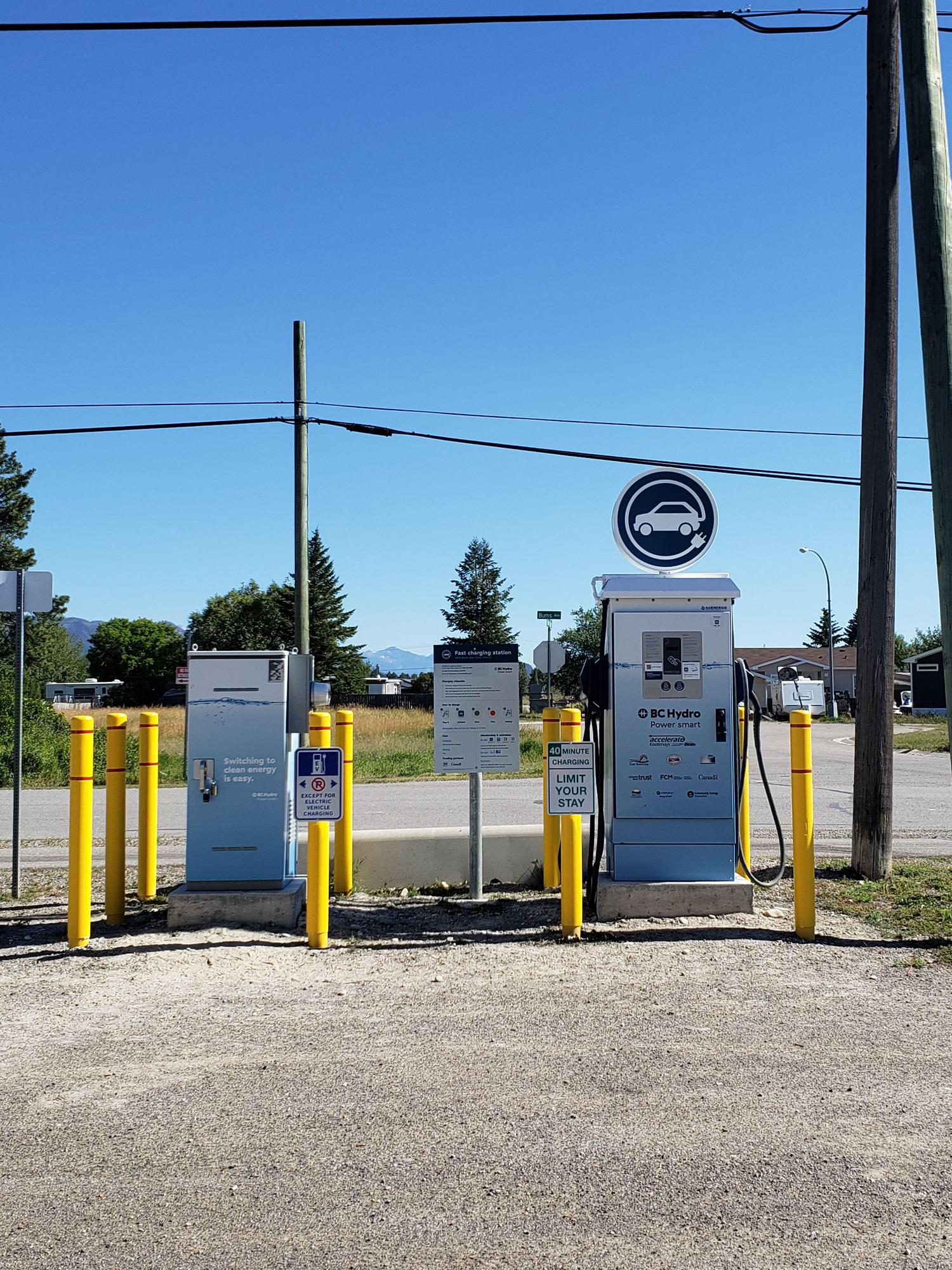 Canal Flats Arena Canal Flats, BC EV Station