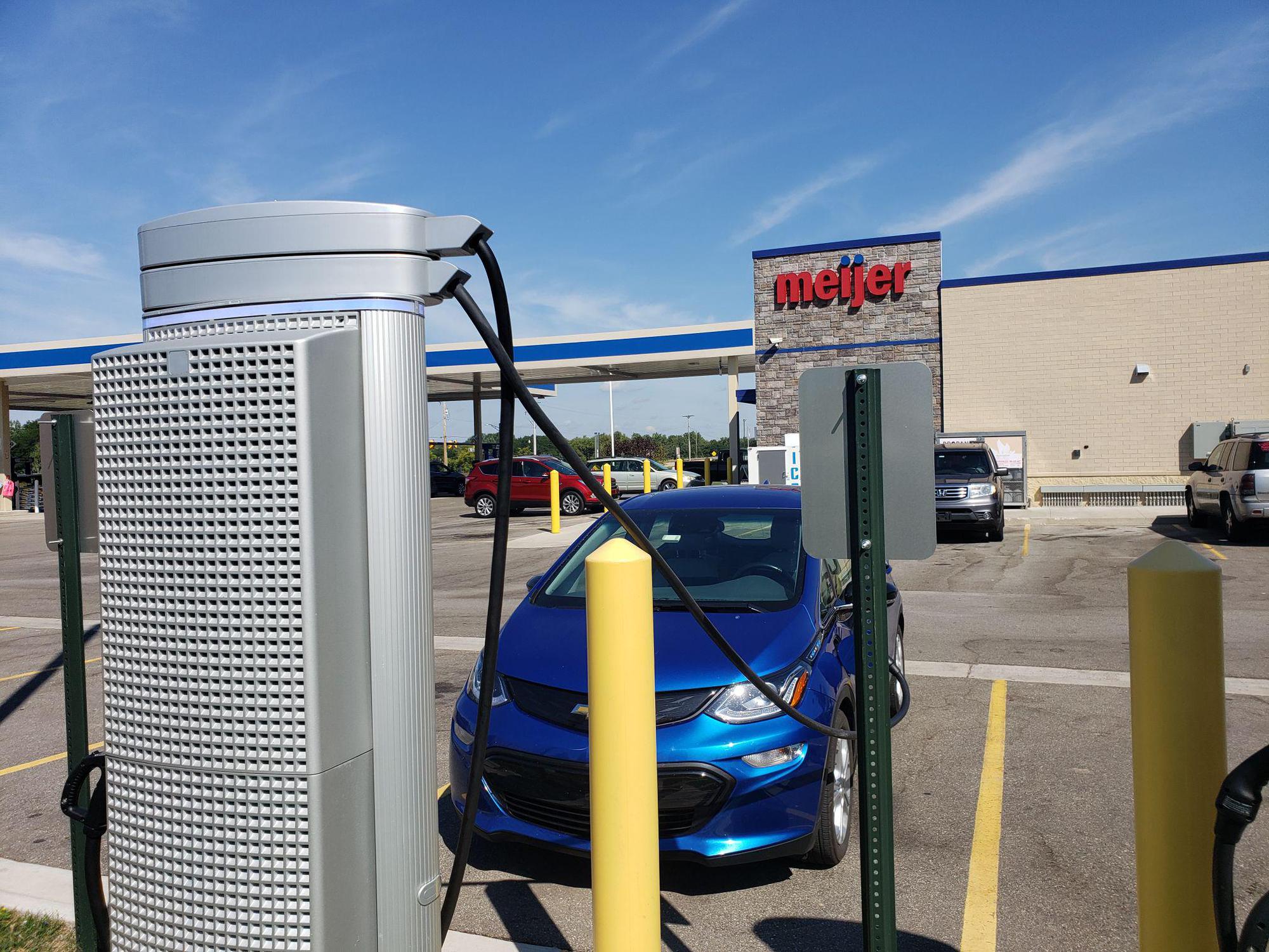 Meijer (2) Walker, MI EV Station