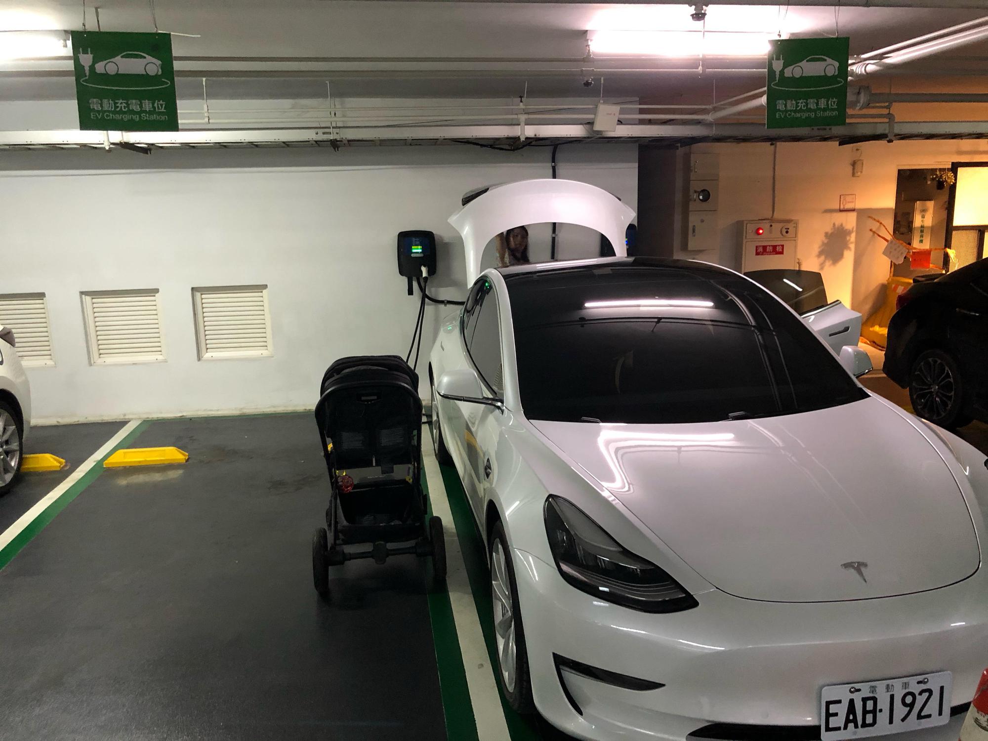 桃園市中壢區公有中原國小地下停車場b2 Plugshare