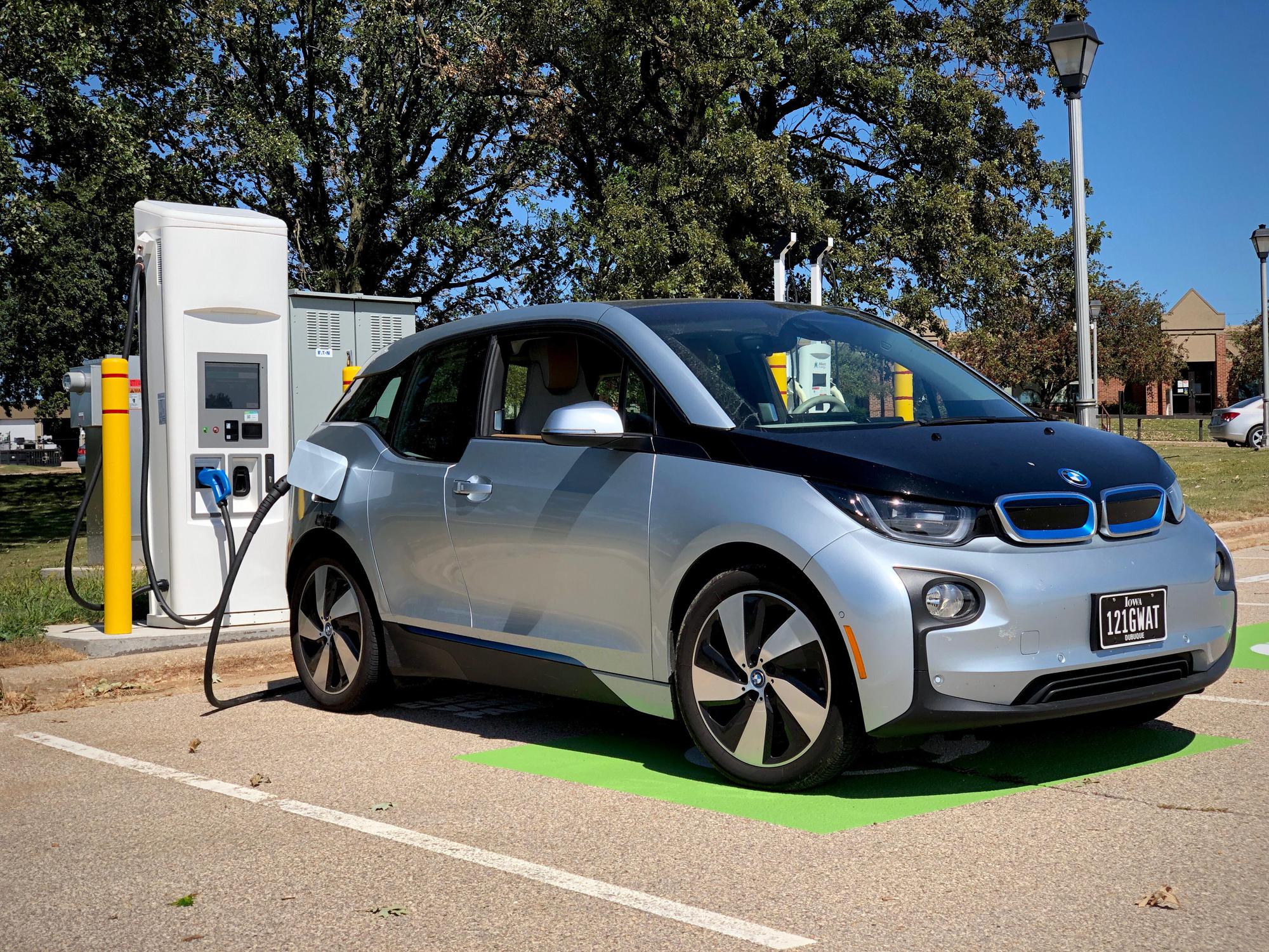 Alliant Energy Mineral Point, WI EV Station