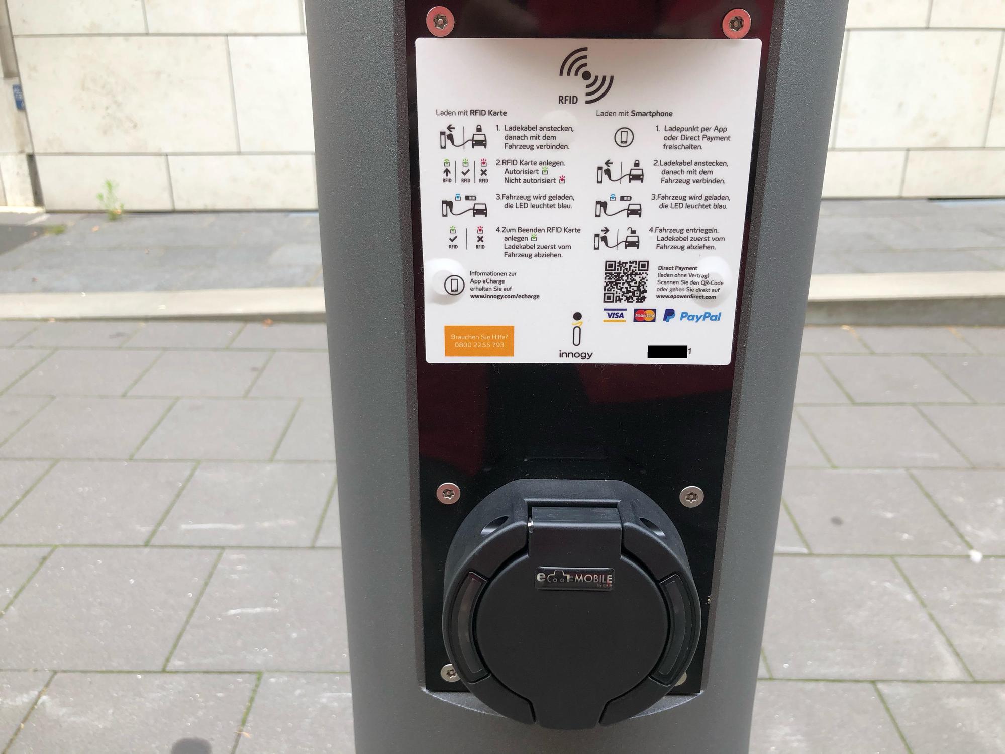 Charging Station innogy SE Smart Pole Factory PlugShare