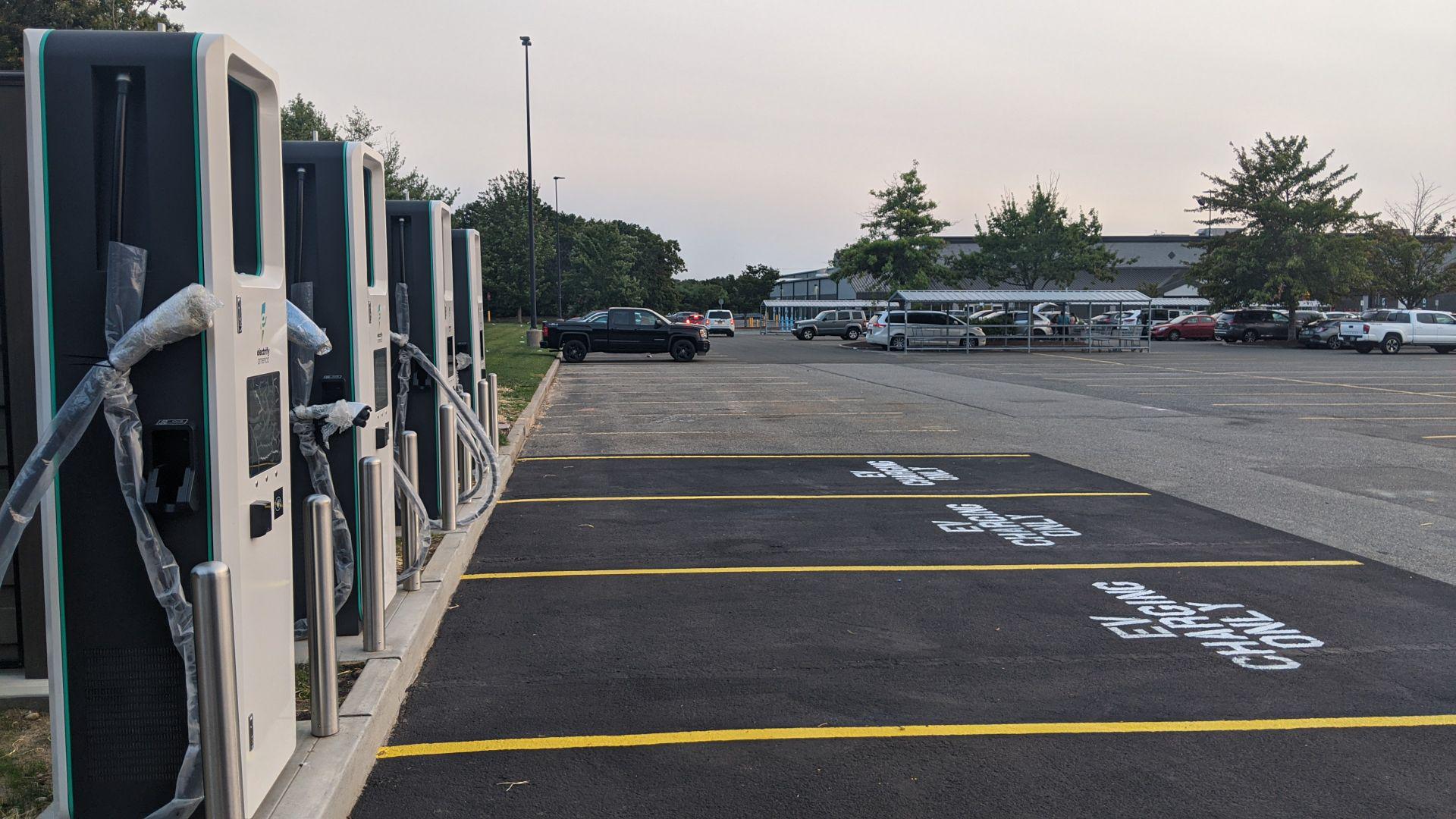 Sam's Club Medford, NY EV Station