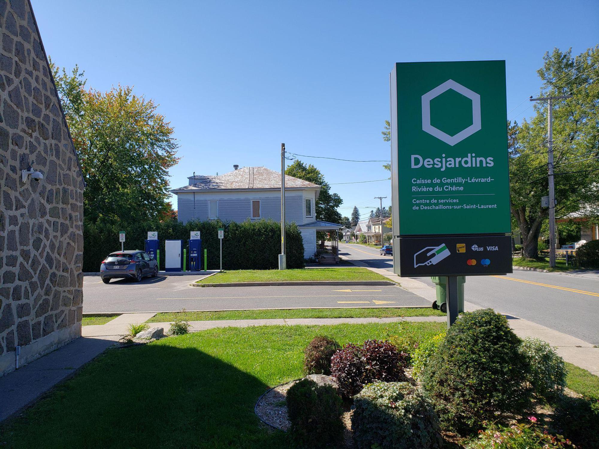 Desjardins Deschaillons sur Saint Laurent DeschaillonssurSaintLaurent, QC EV Station