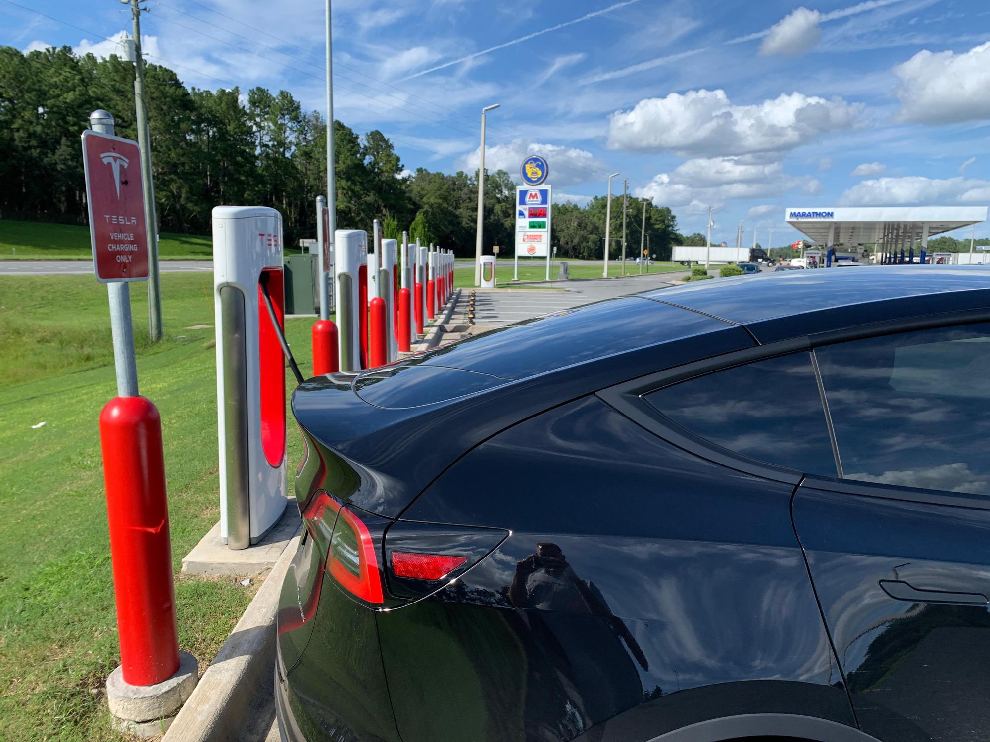 Busy Bee Live Oak Live Oak, FL EV Station