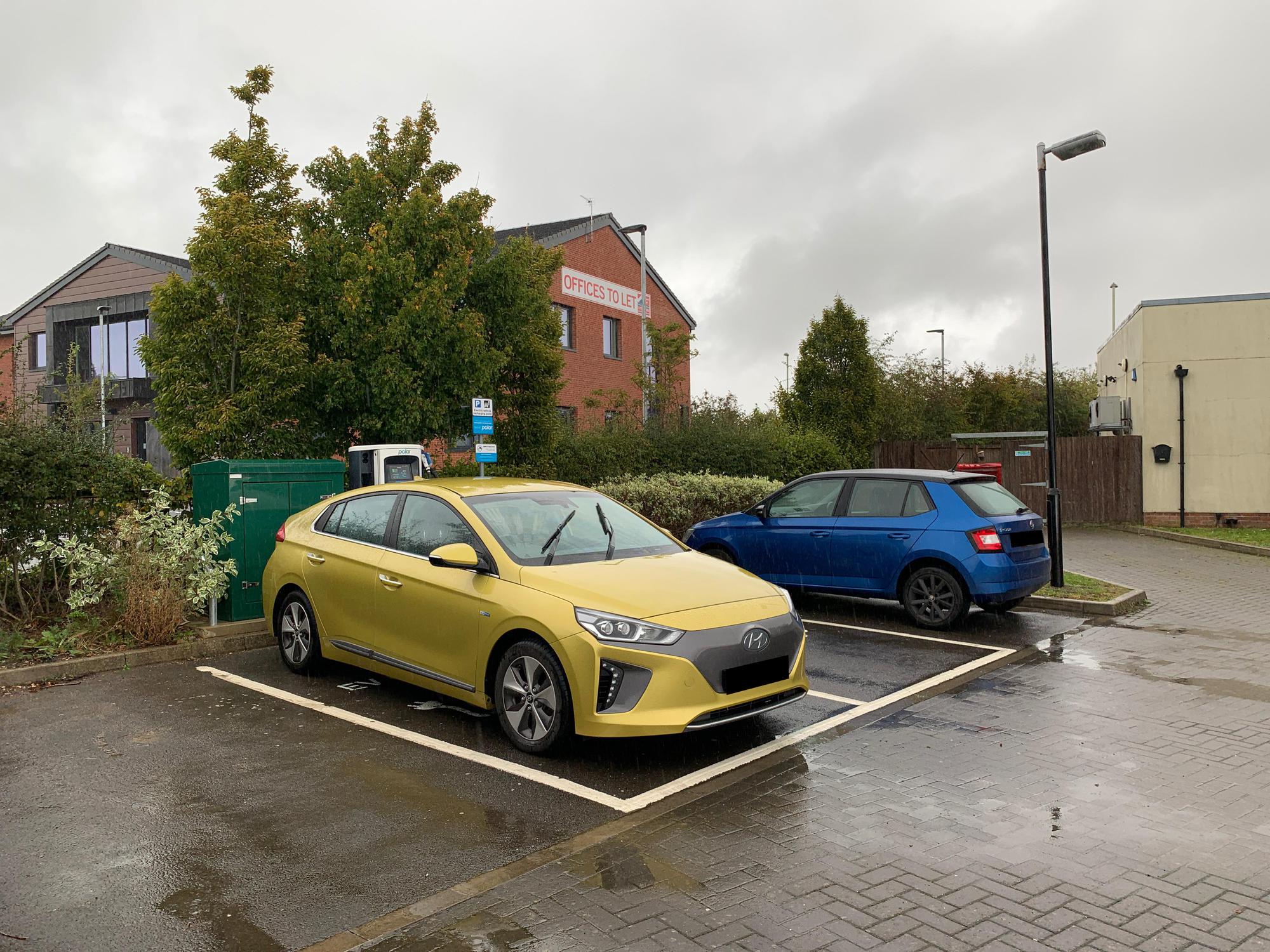 Harvester Swindon Blunsdon St Andrew, England EV Station