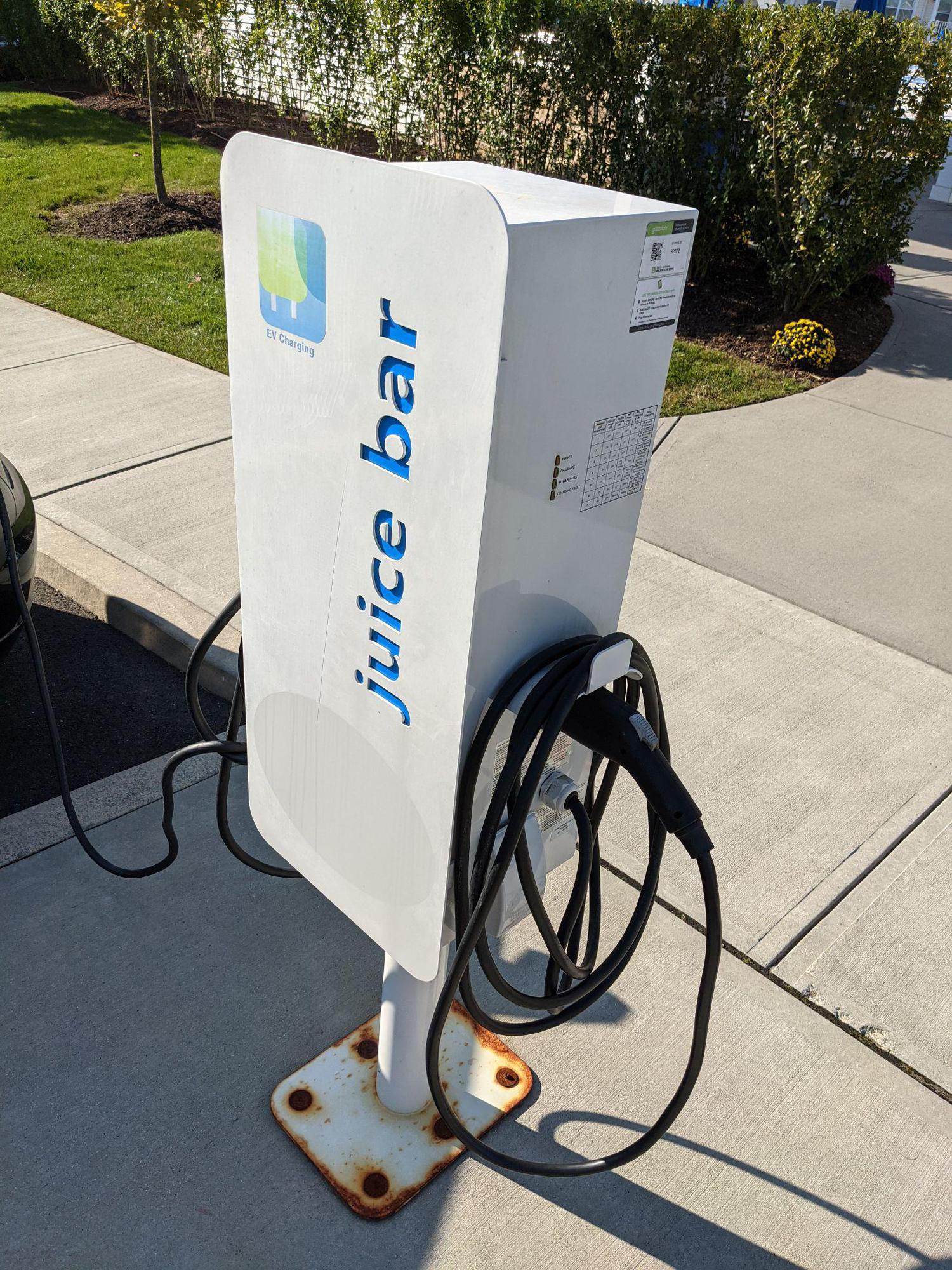 Saybrook Station Apartments Old Saybrook, CT EV Station