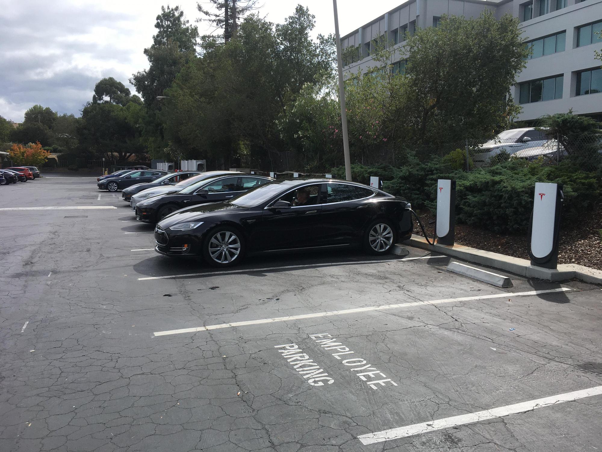 Sharon Heights Shopping Center Menlo Park, CA EV Station