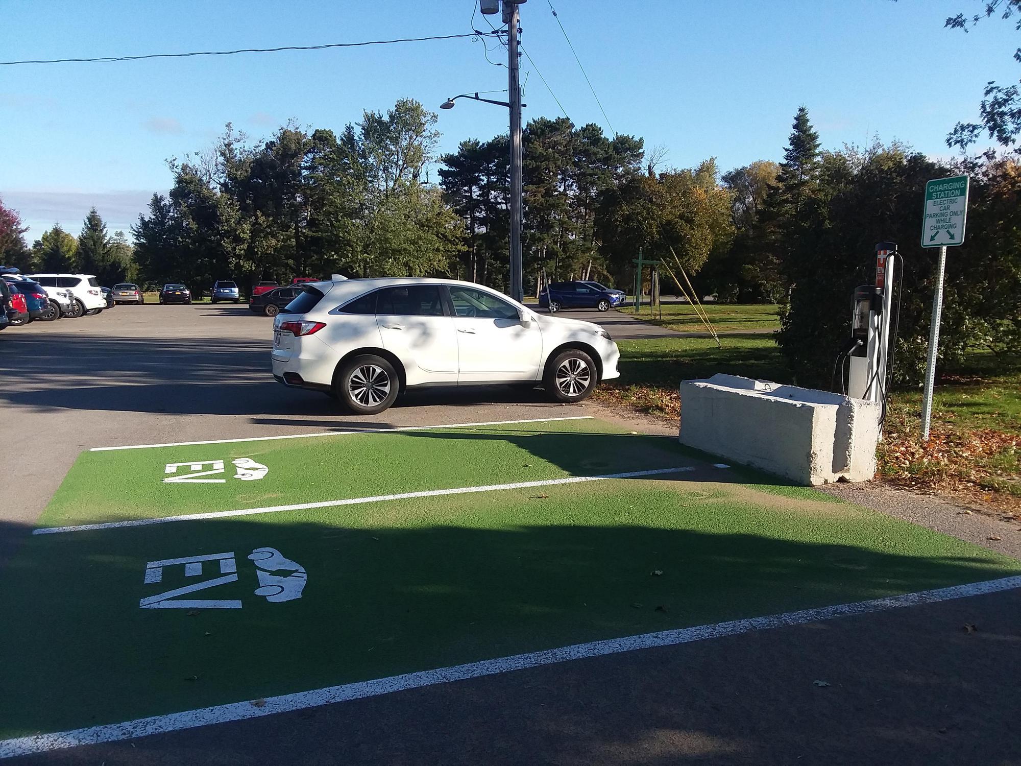 Grover Cleveland Golf Course Buffalo NY EV Station Grover cleveland golf course buffalo ny ev station