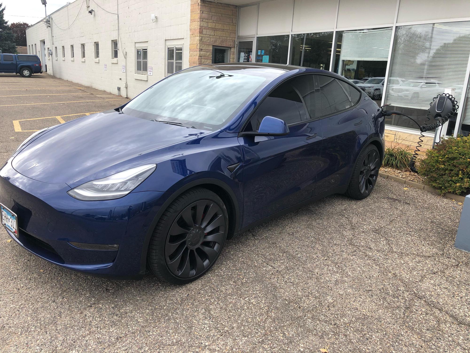 Chevrolet Hawkins Fairmont, MN EV Station