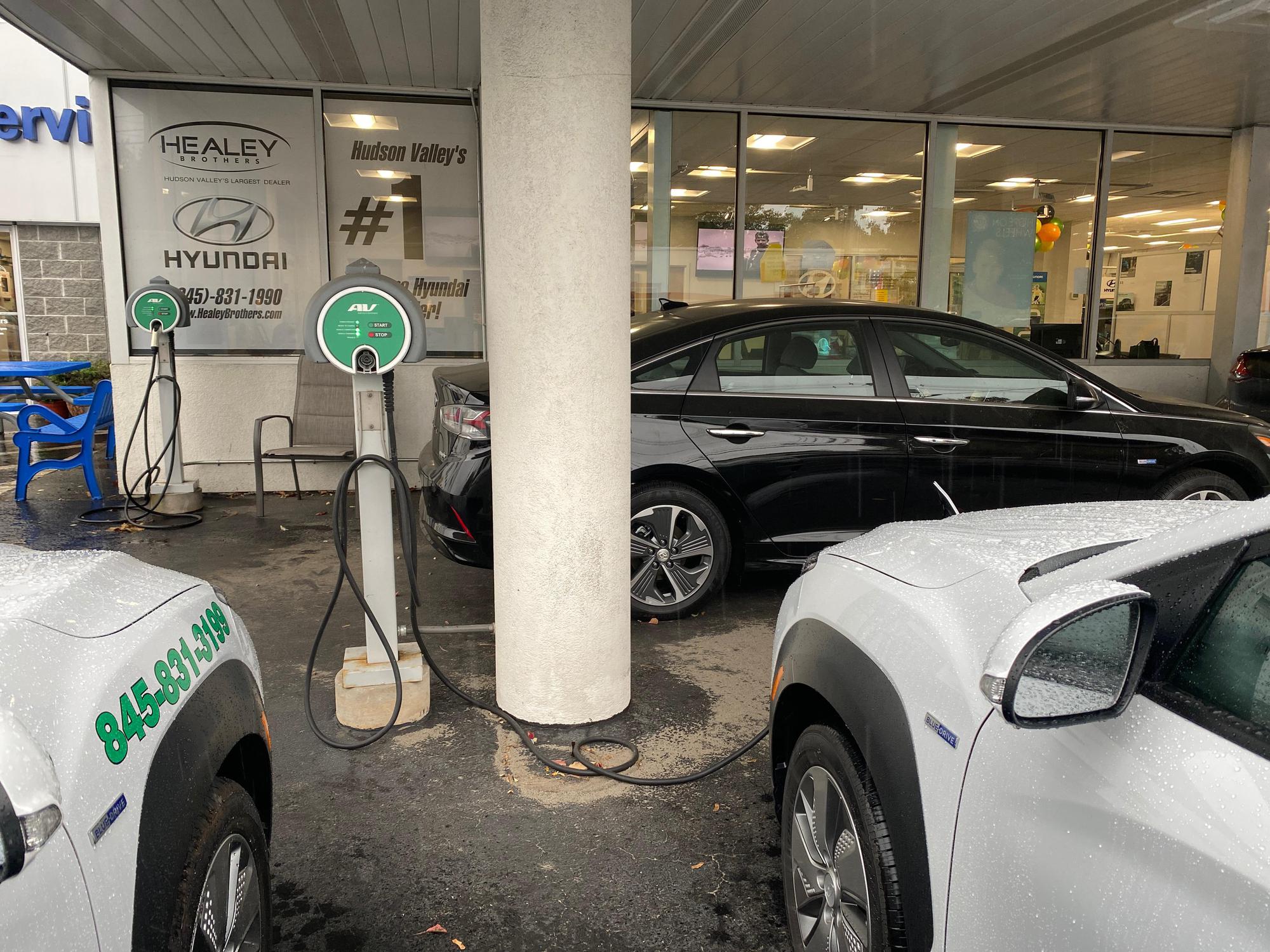 Healey Bros. Hyundai Beacon, NY EV Station