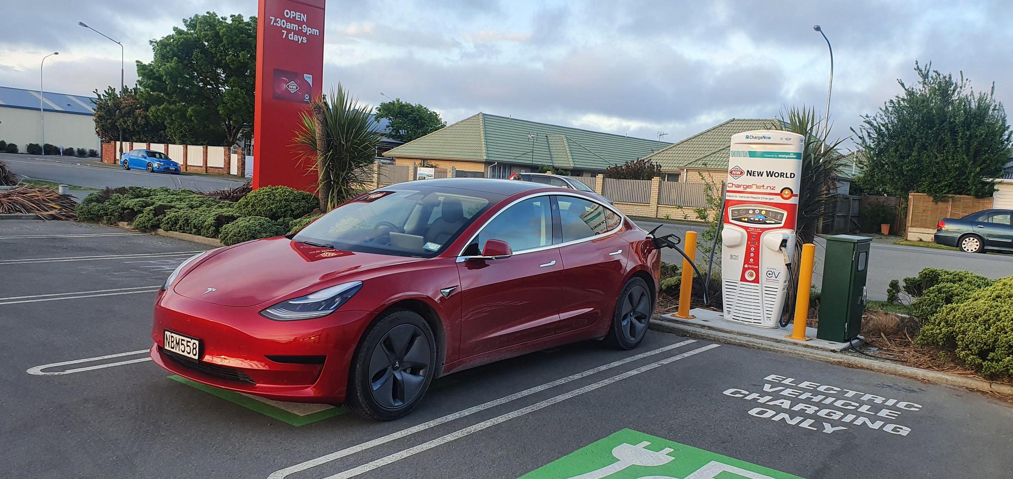 Kaiapoi New World Kaiapoi, Canterbury EV Station
