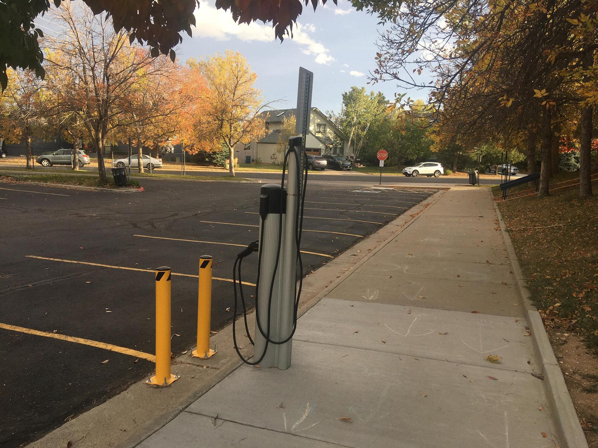 Coal Creek Elementary Louisville, CO EV Station