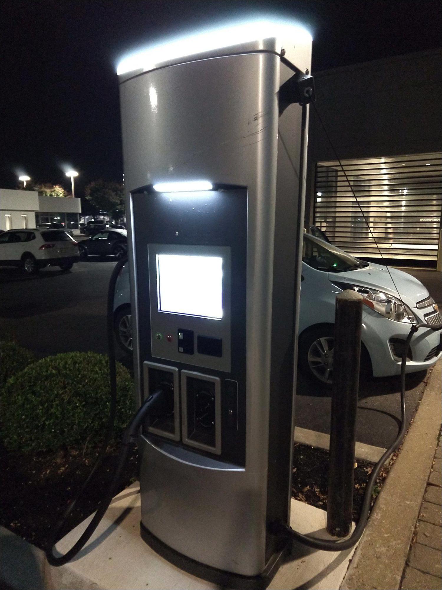 Flemington VW/Audi/Porsche Side (1) Flemington, NJ EV Station