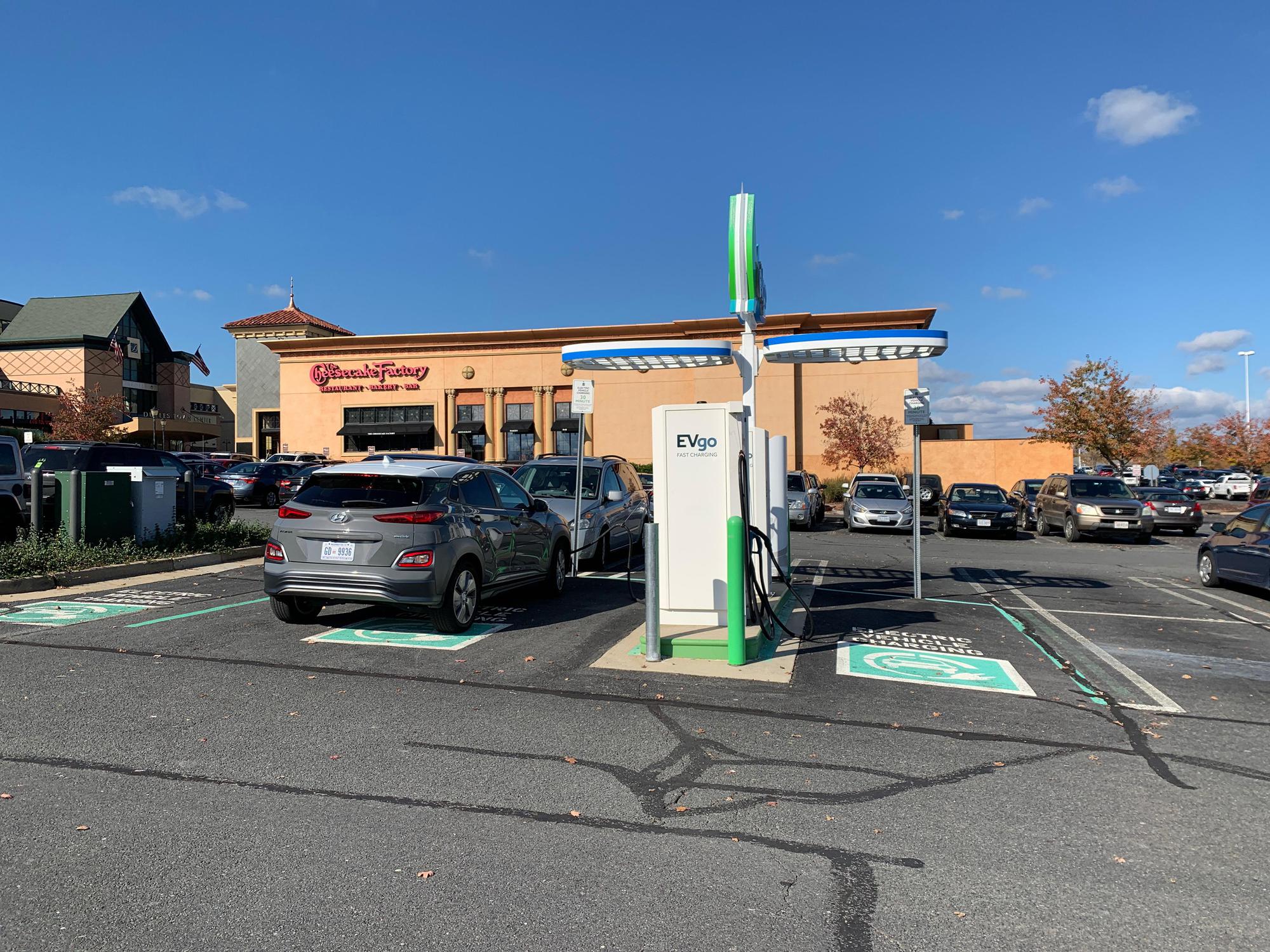 Dulles Town Center Sterling, VA EV Station