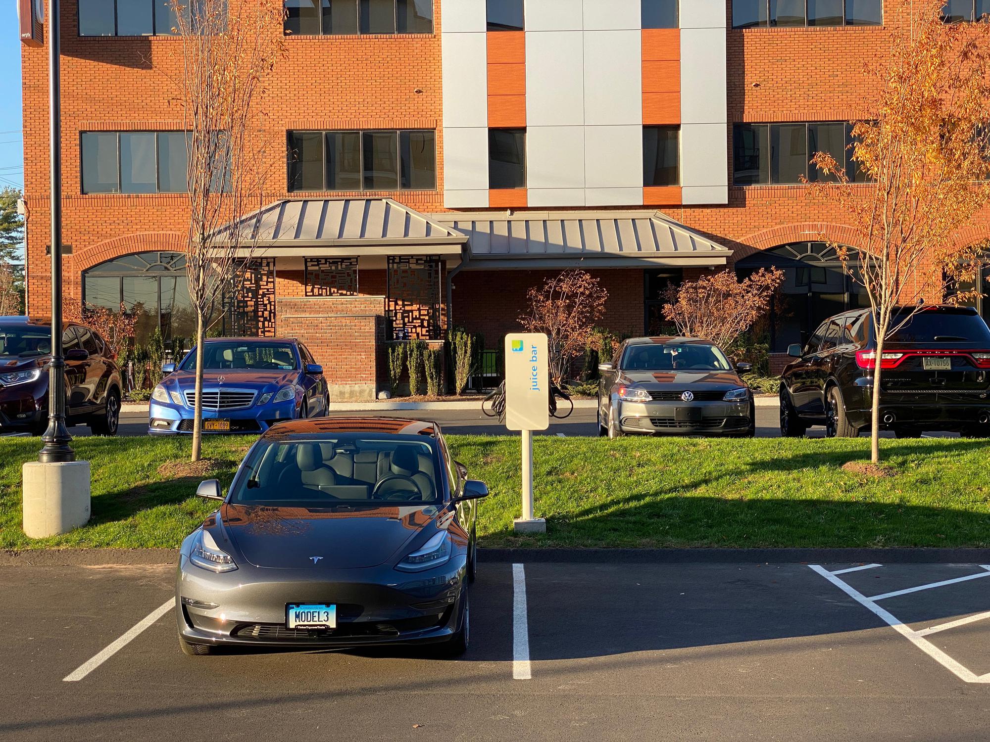 The Borden Luxury Apartments Wethersfield, CT EV Station