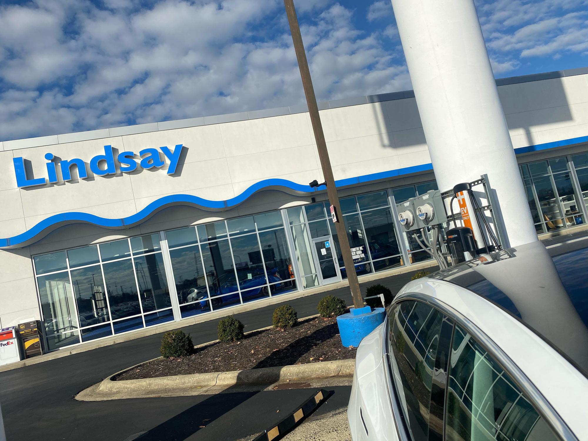Lindsay Honda Columbus, OH EV Station