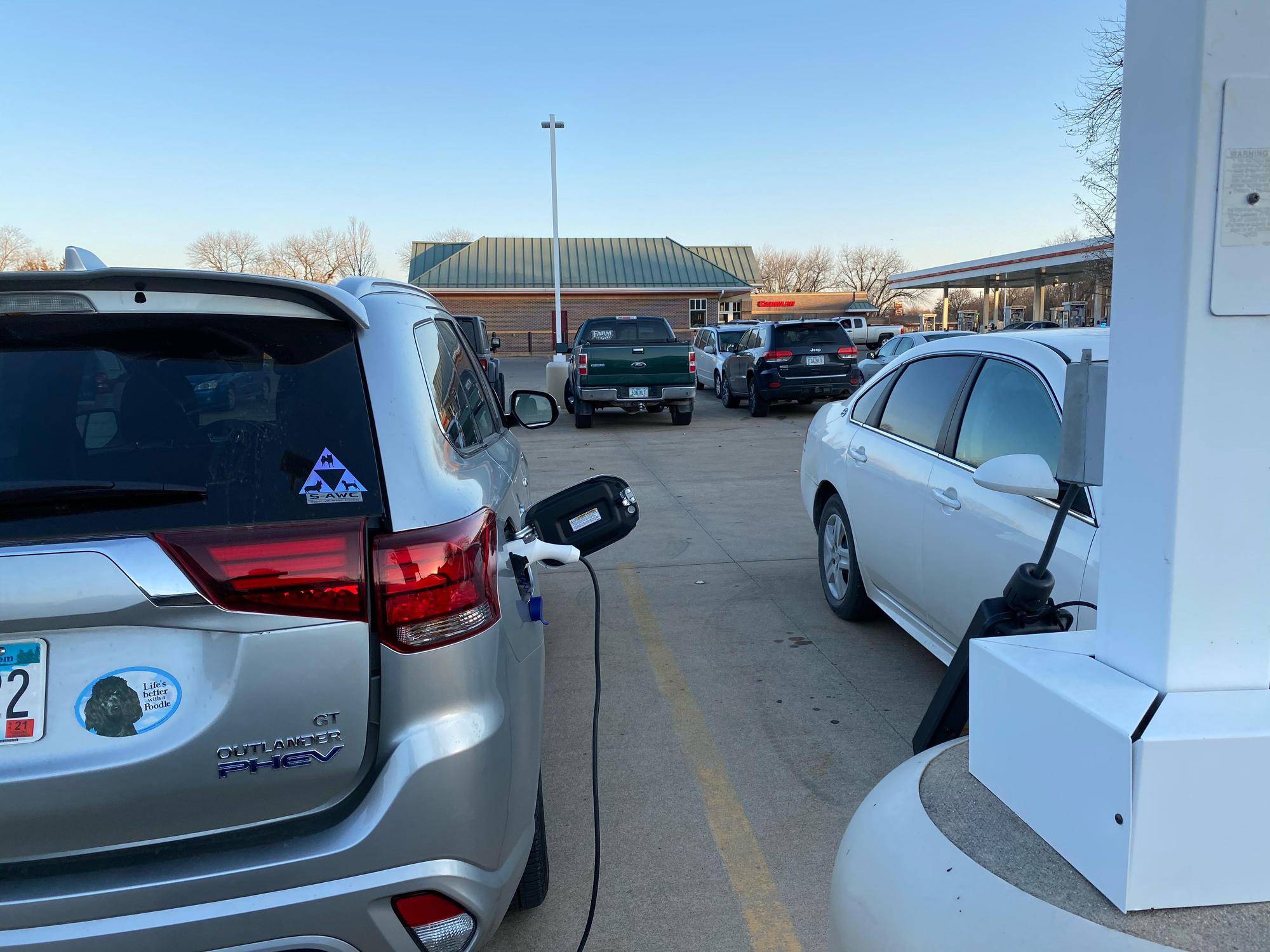 Kwik Star 468 Charles City, IA EV Station