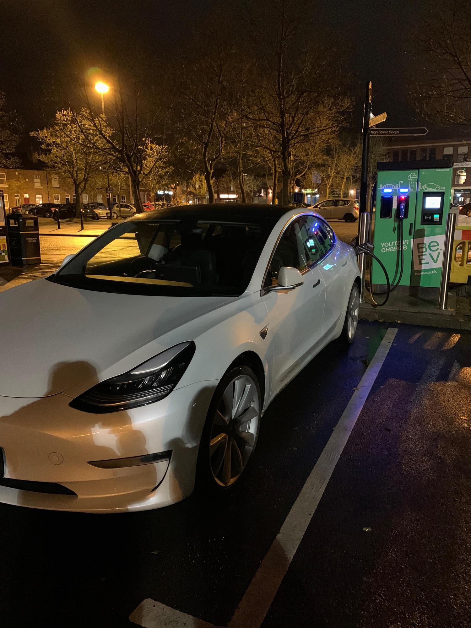 Massie Street (East) Car Park 11 Massie St, Cheadle SK8 1BW, UK EV
