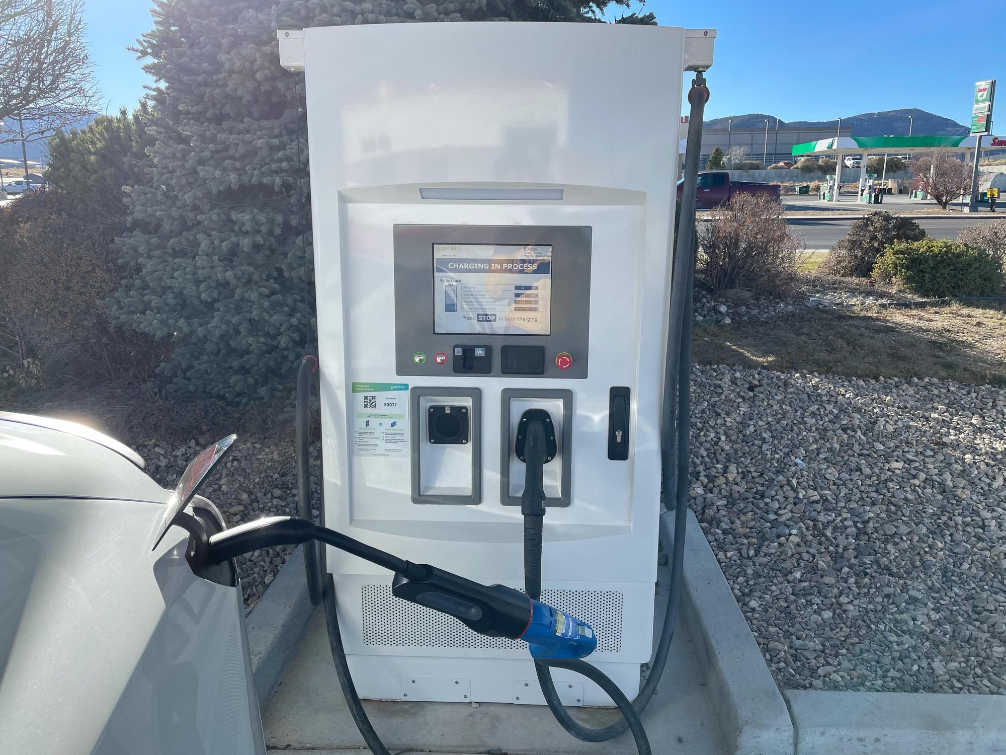 R Place Shell & Car Wash Ely, NV EV Station