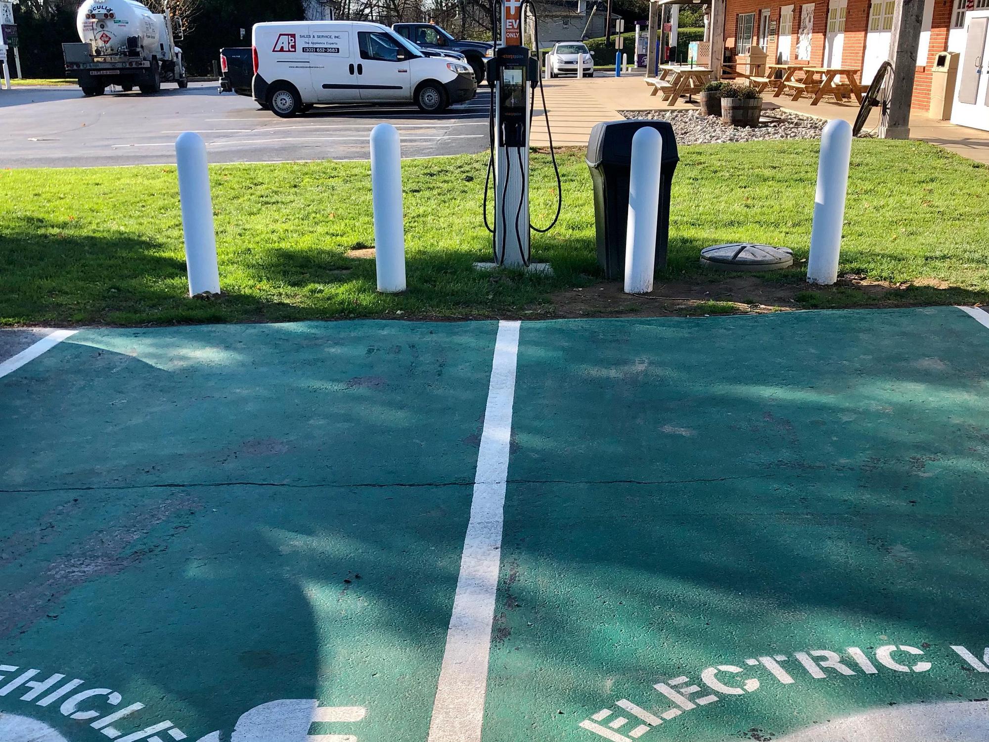 Landhope Farms Square, PA EV Station