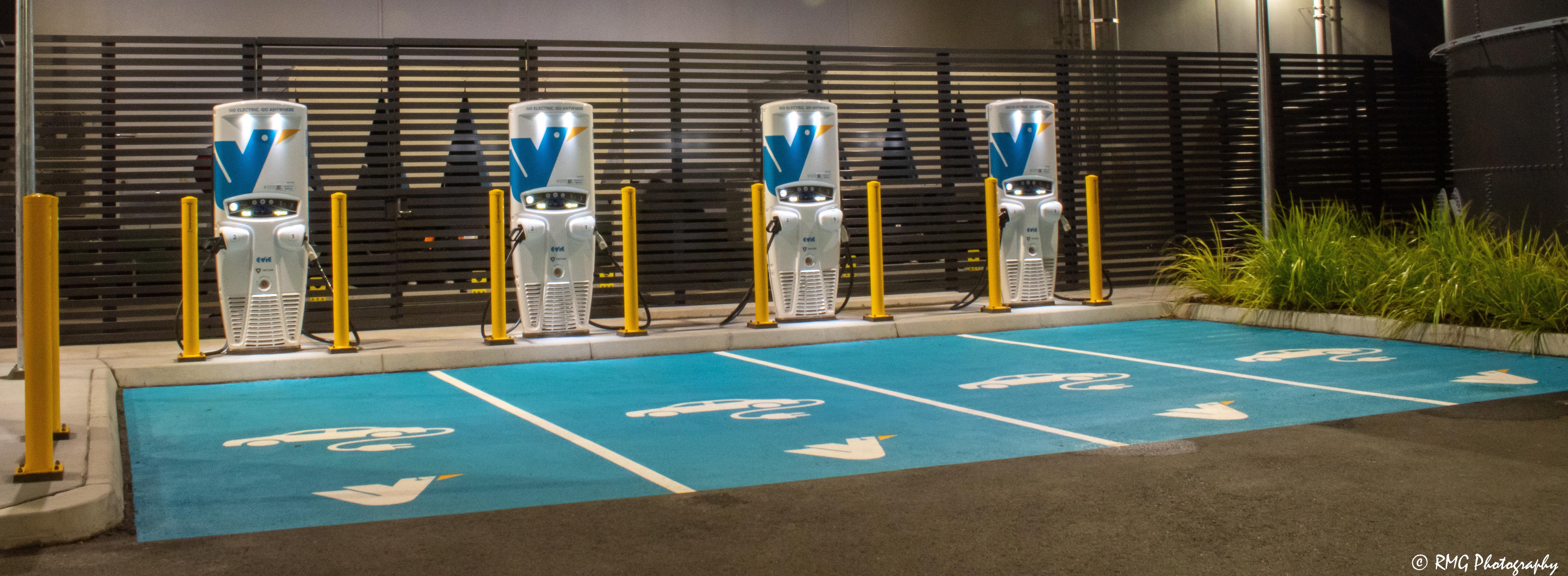 Brisbane Airport DFO Nick Scali Brisbane Airport, QLD EV Station