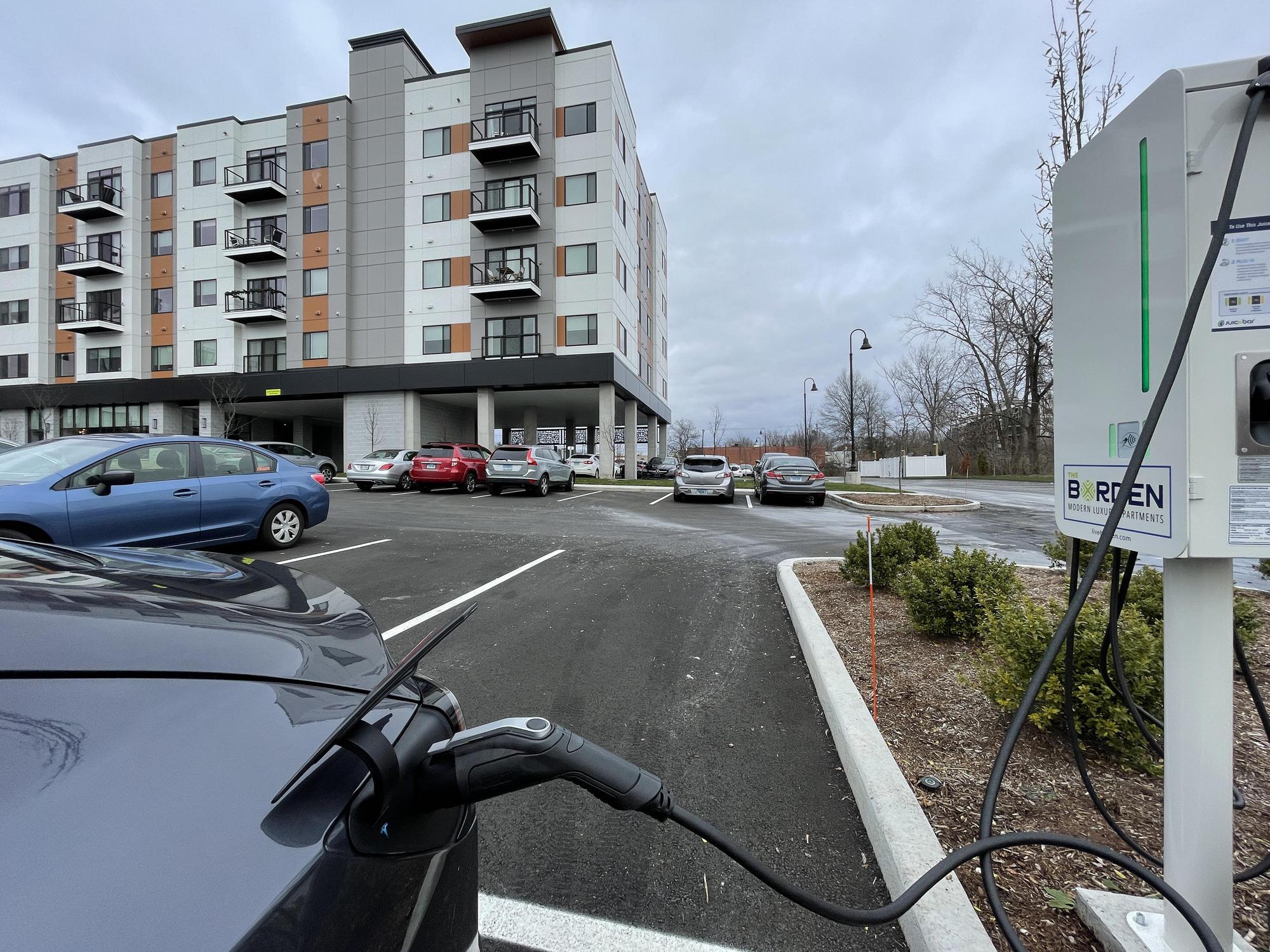The Borden Luxury Apartments Wethersfield, CT EV Station