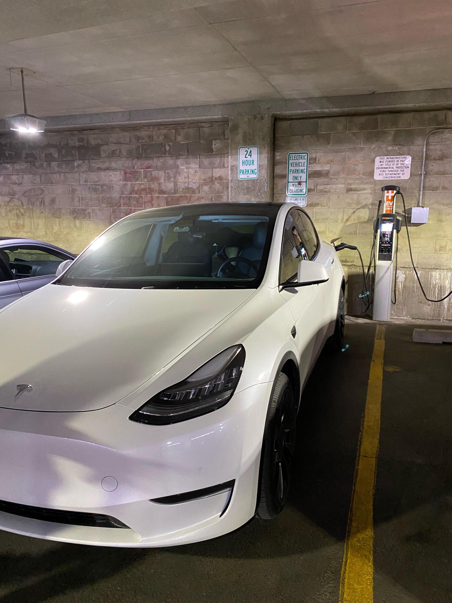 Walton St. Garage | PlugShare