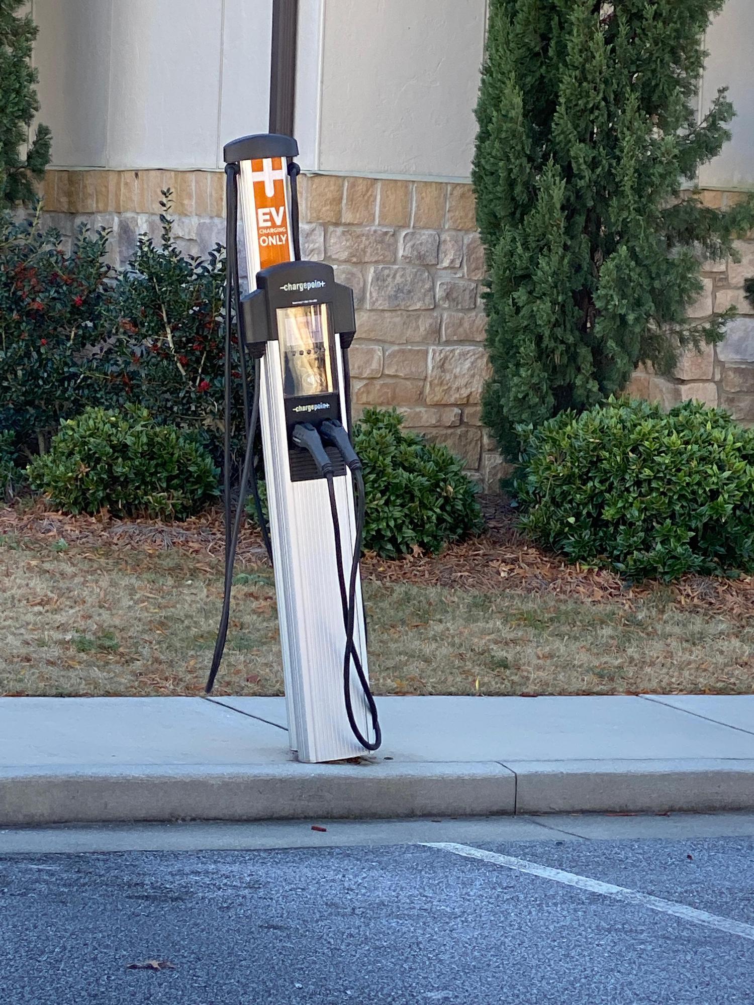 The Hamptons Apartment Complex Statesboro, GA EV Station