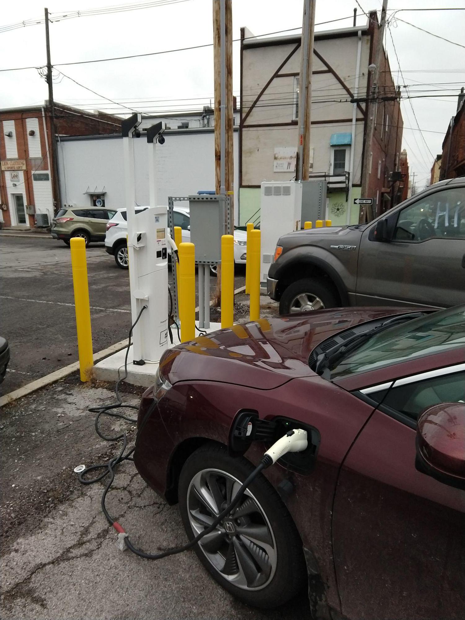 Lion Clothing Delphos, OH EV Station