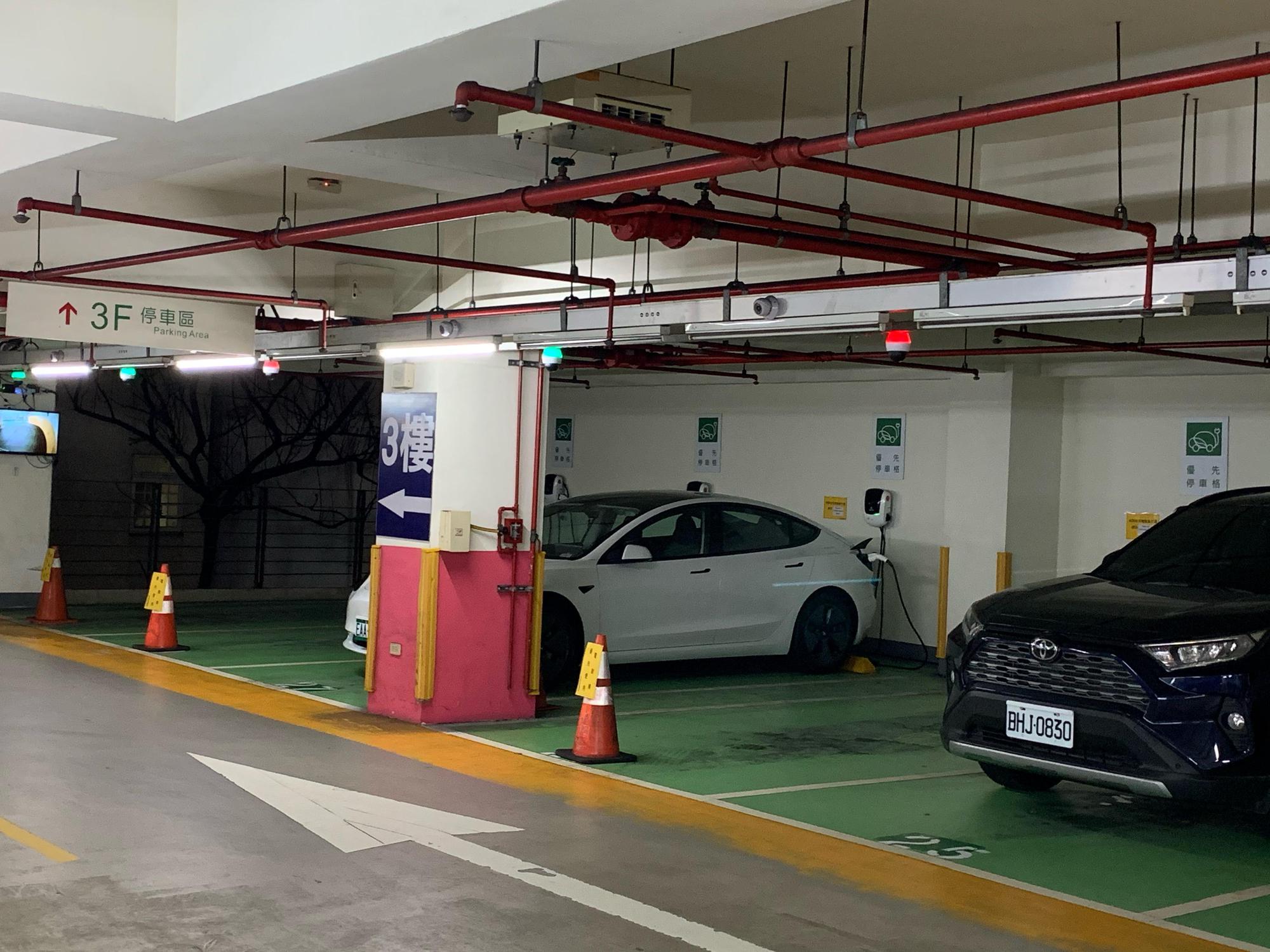 桃園市中壢區延平路立體停車場2f Plugshare