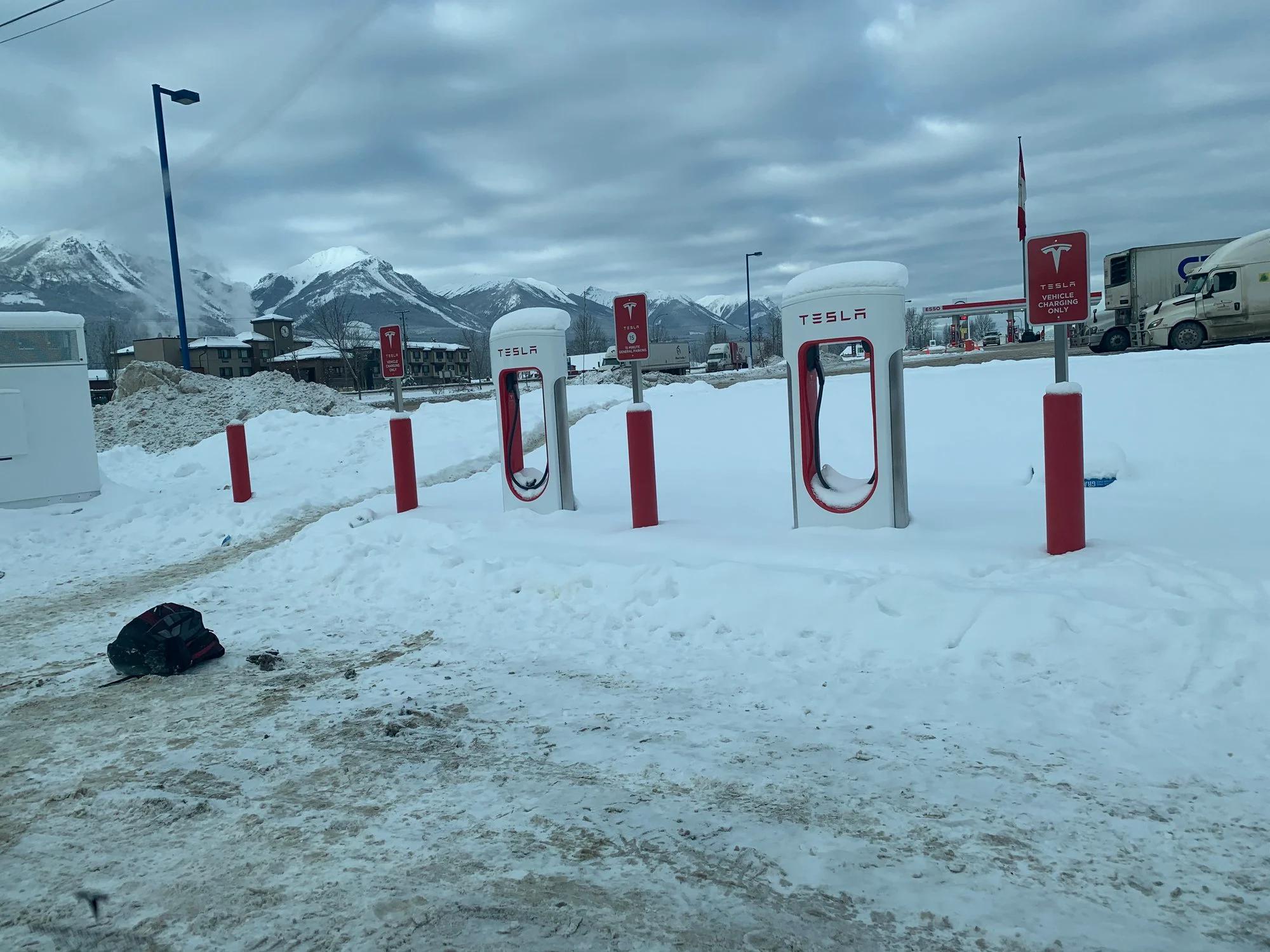 Golden Hwy 1 Supercharger Golden BC EV Station golden-hwy-1-supercharger-golden-bc-ev-station