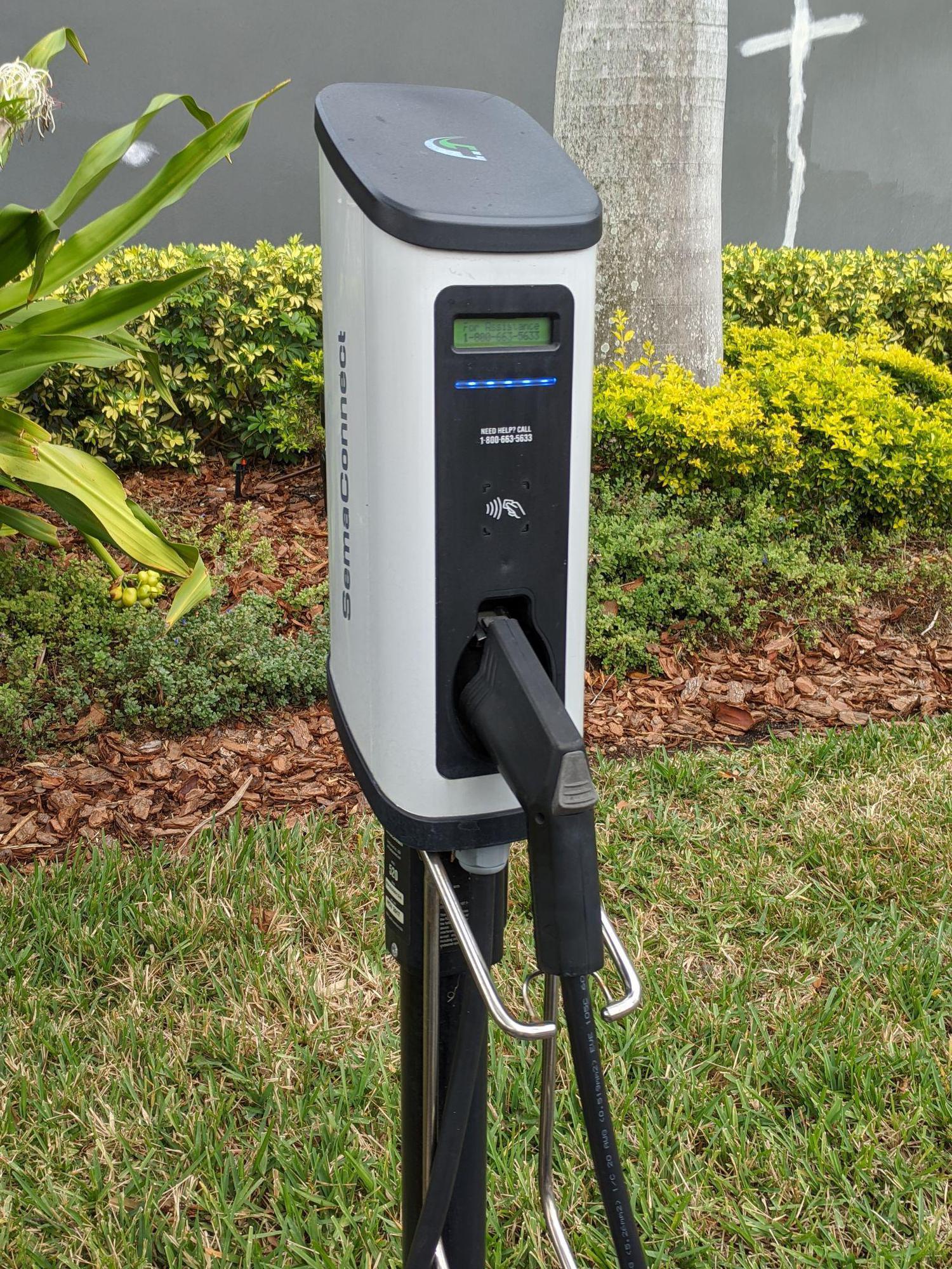 Power Design Inc St. Petersburg, FL EV Station